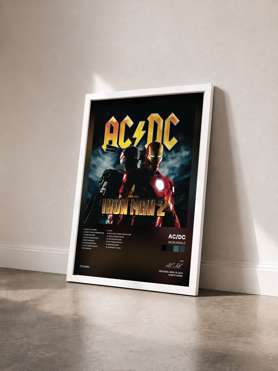 #blanc Tableau de l'album Iron Man 2 de AC/DC vu de trois quarts, cadre blanc