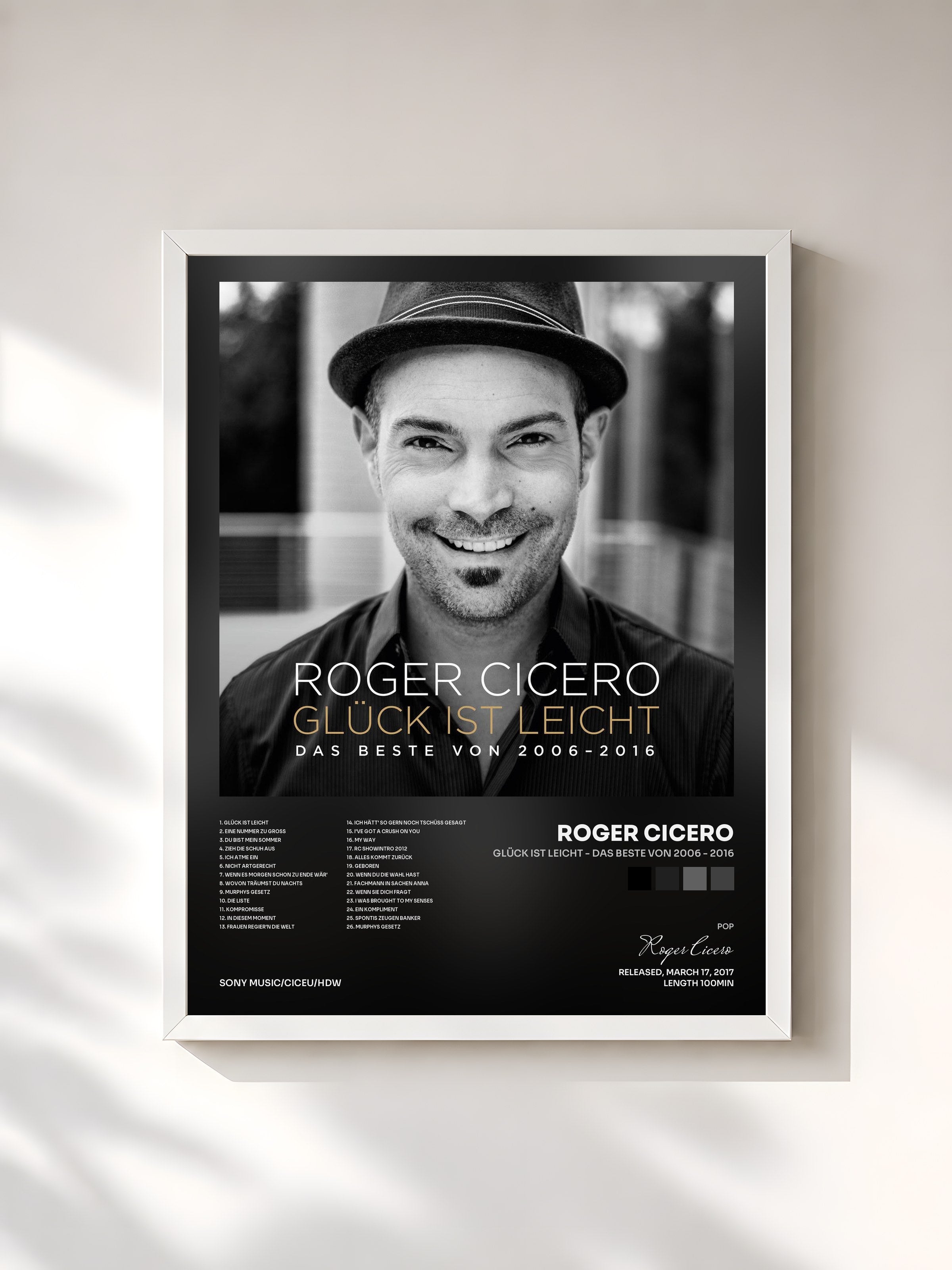 #blanc Tableau de l'album Glück ist leicht - Das Beste von 2006 - 2016 de Roger Cicero, cadre blanc, imprimé et encadré en France