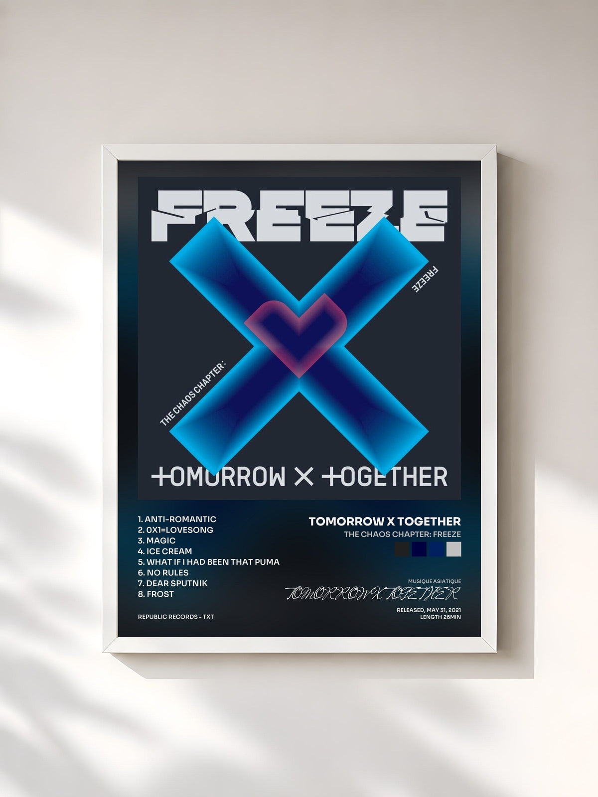 #blanc Tableau de l'album The Chaos Chapter: FREEZE de TOMORROW X TOGETHER, cadre blanc, imprimé et encadré en France