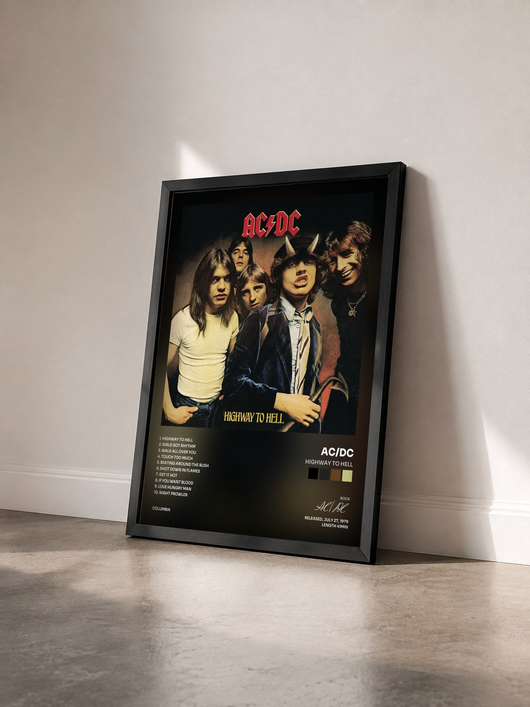 #noir Highway to Hell di AC/DC in stampa incorniciata vista di tre quarti, cornice nera