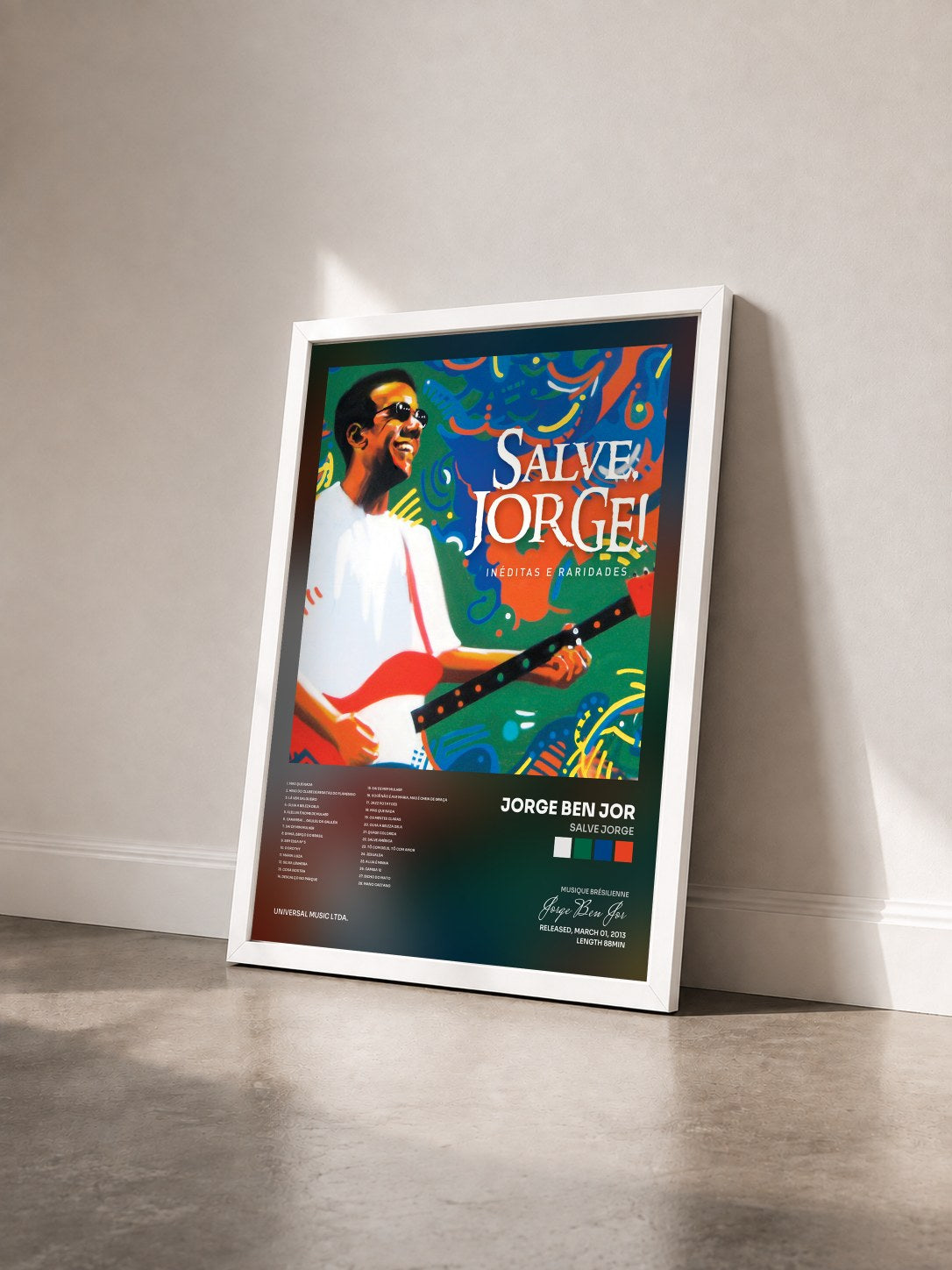#blanc Tableau de l'album Salve Jorge de Jorge Ben Jor vu de trois quarts, cadre blanc