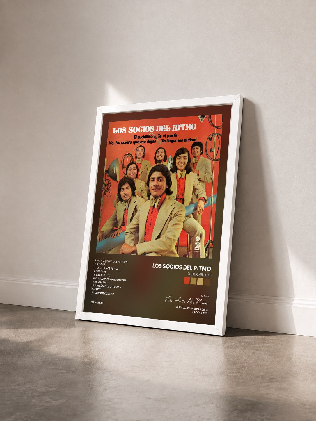 #blanc Tableau de l'album El Cuchillito de Los Socios Del Ritmo vu de trois quarts, cadre blanc