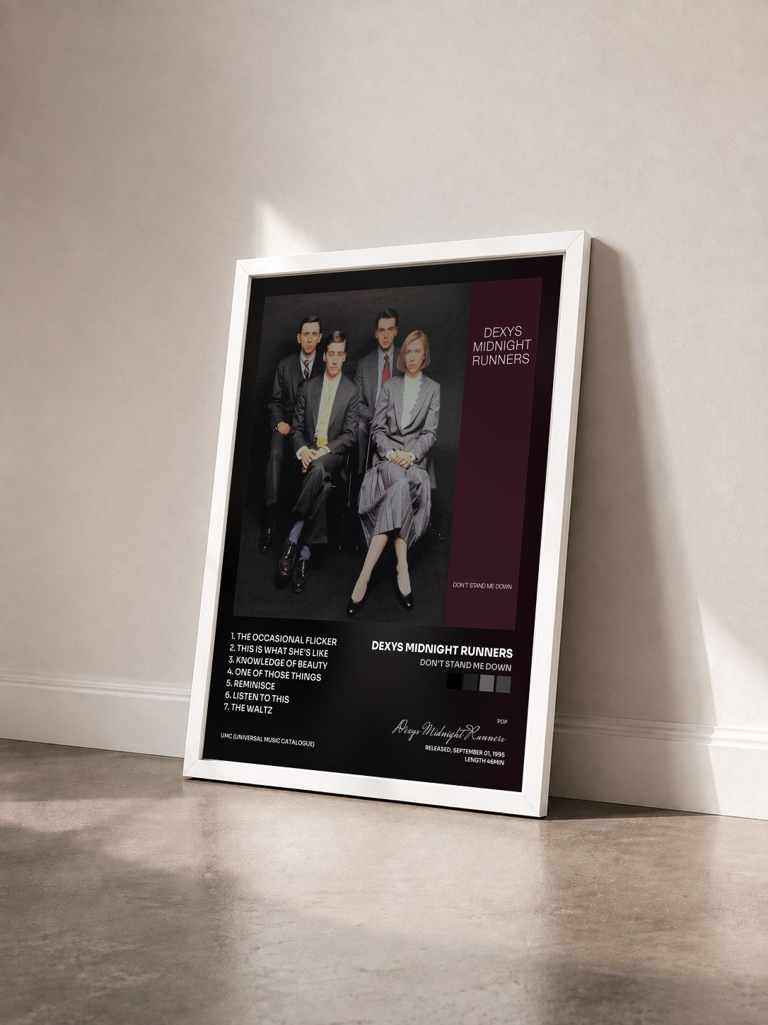 #blanc Tableau de l'album Don't Stand Me Down de Dexys Midnight Runners vu de trois quarts, cadre blanc