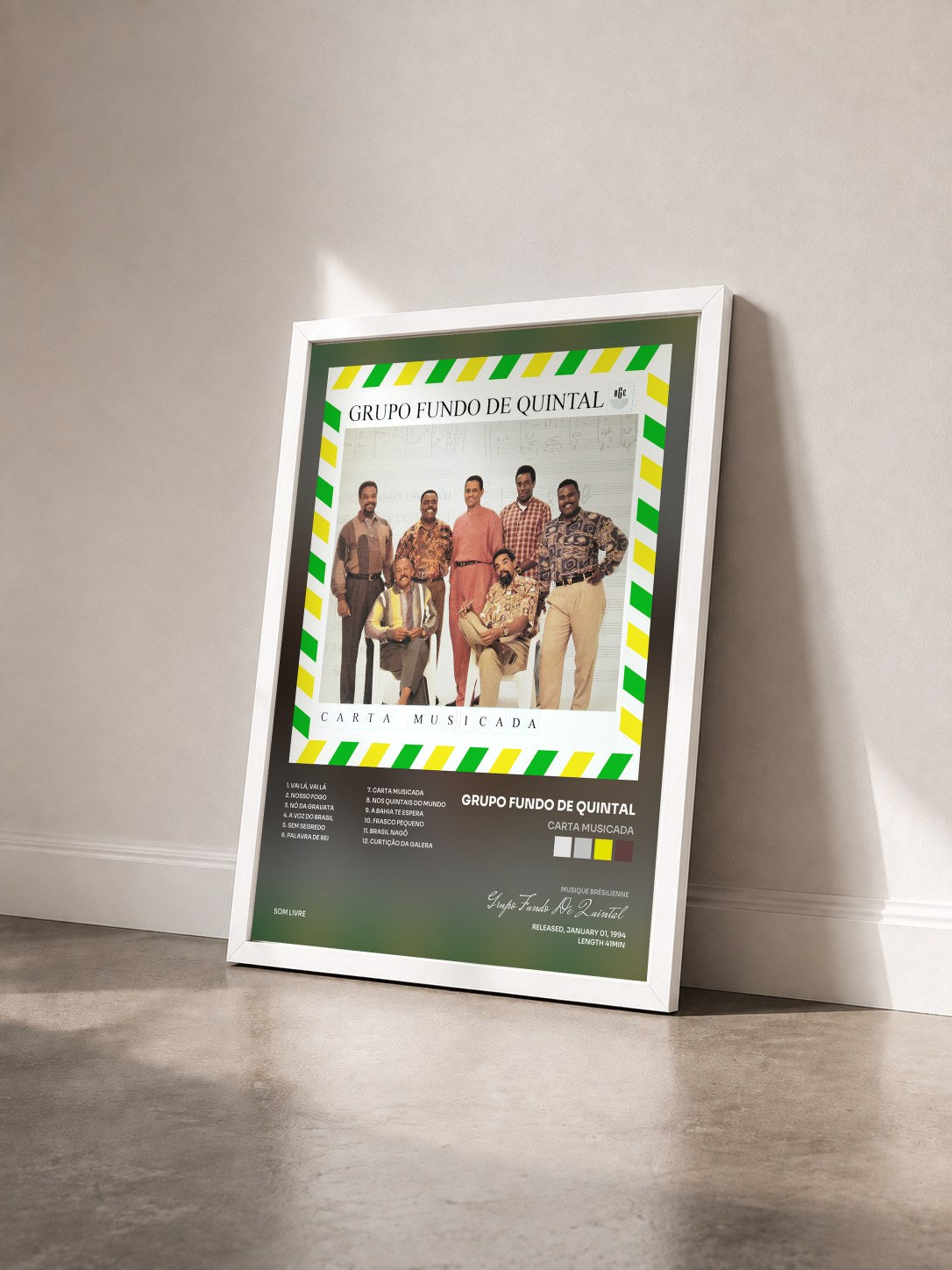 #blanc Tableau de l'album Carta Musicada de Grupo Fundo De Quintal vu de trois quarts, cadre blanc