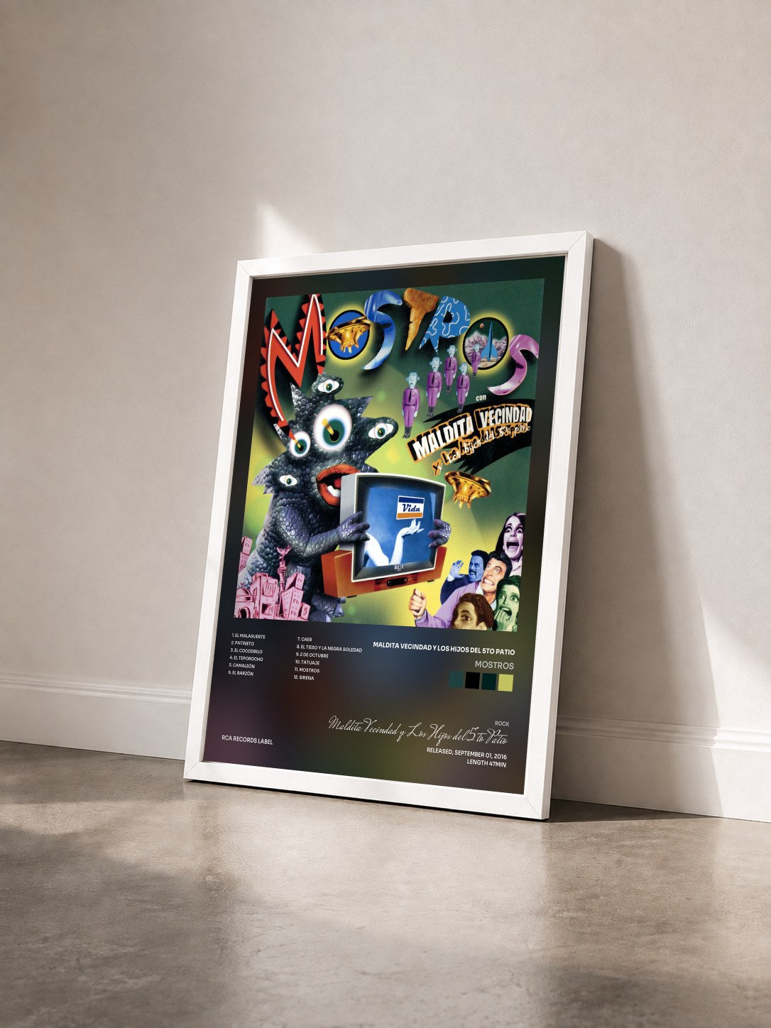 #blanc Tableau de l'album Mostros de Maldita Vecindad y Los Hijos del 5to Patio vu de trois quarts, cadre blanc