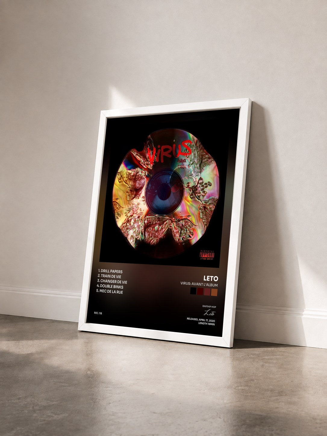 #blanc Tableau de l'album Virus: avant l'album de Leto vu de trois quarts, cadre blanc