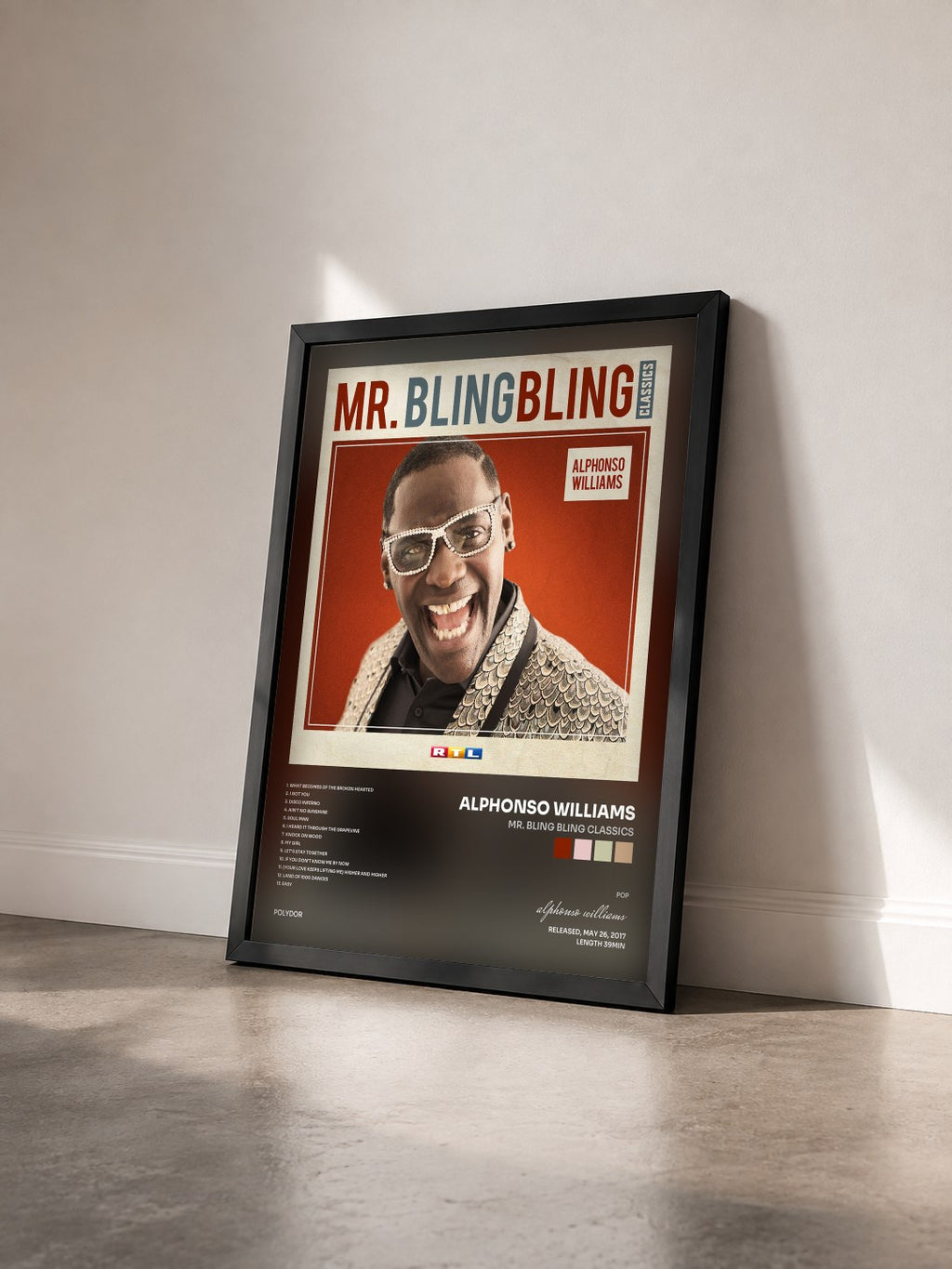 #noir Tableau de l'album Mr. Bling Bling Classics de alphonso williams vu de trois quarts, cadre noir