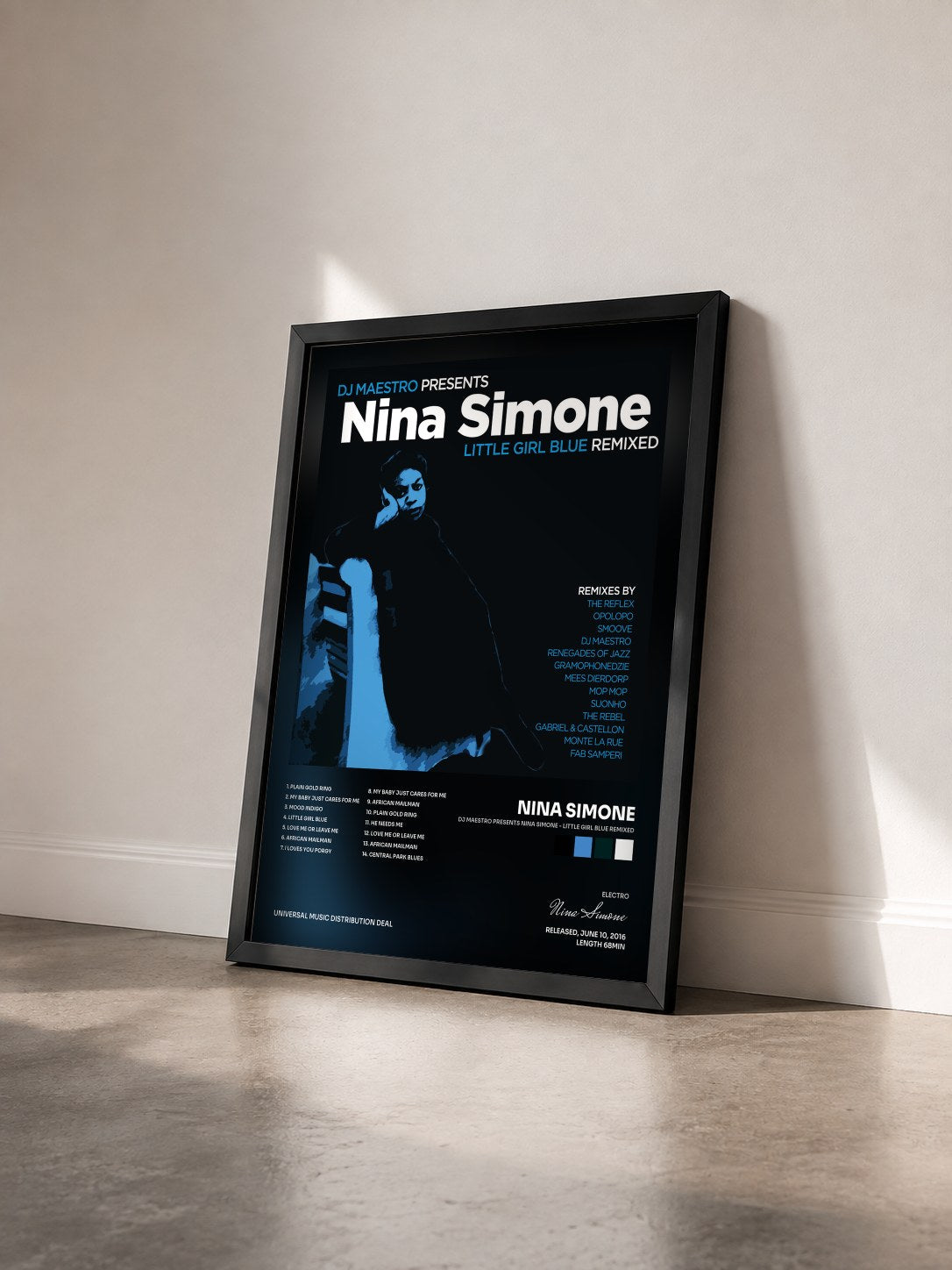 #noir Tableau de l'album DJ Maestro Presents Nina Simone - Little Girl Blue Remixed de Nina Simone vu de trois quarts, cadre noir