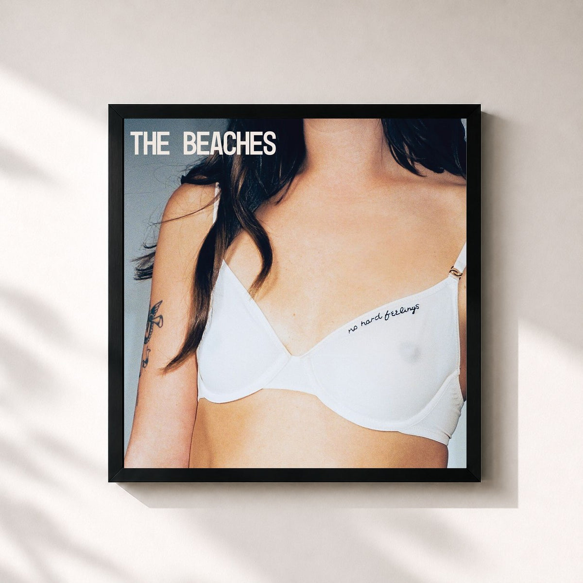 #noir No Hard Feelings de the Beaches en lámina cuadrada enmarcada, marco negro de 32x32 cm