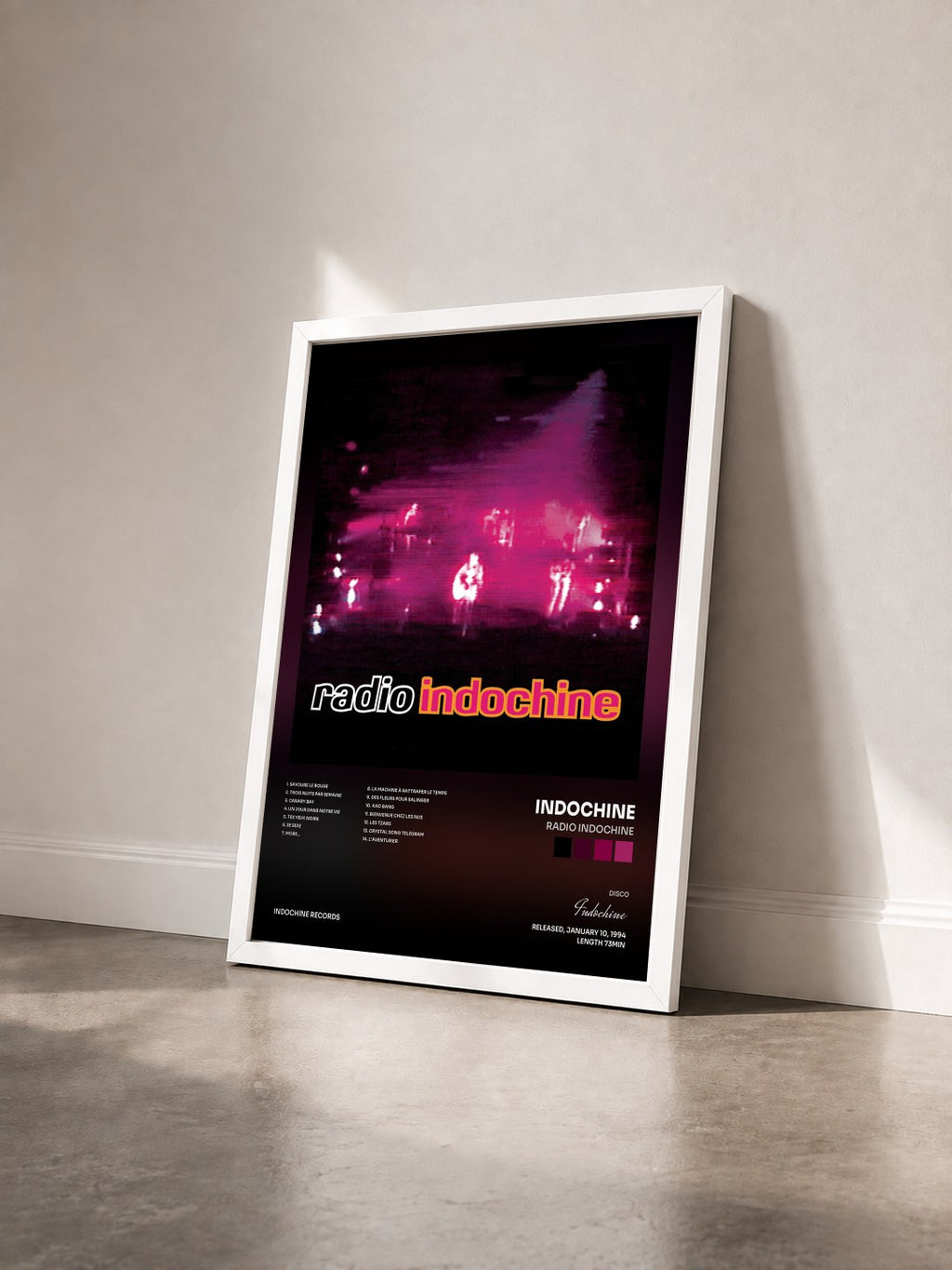 #blanc Tableau de l'album Radio Indochine de Indochine vu de trois quarts, cadre blanc