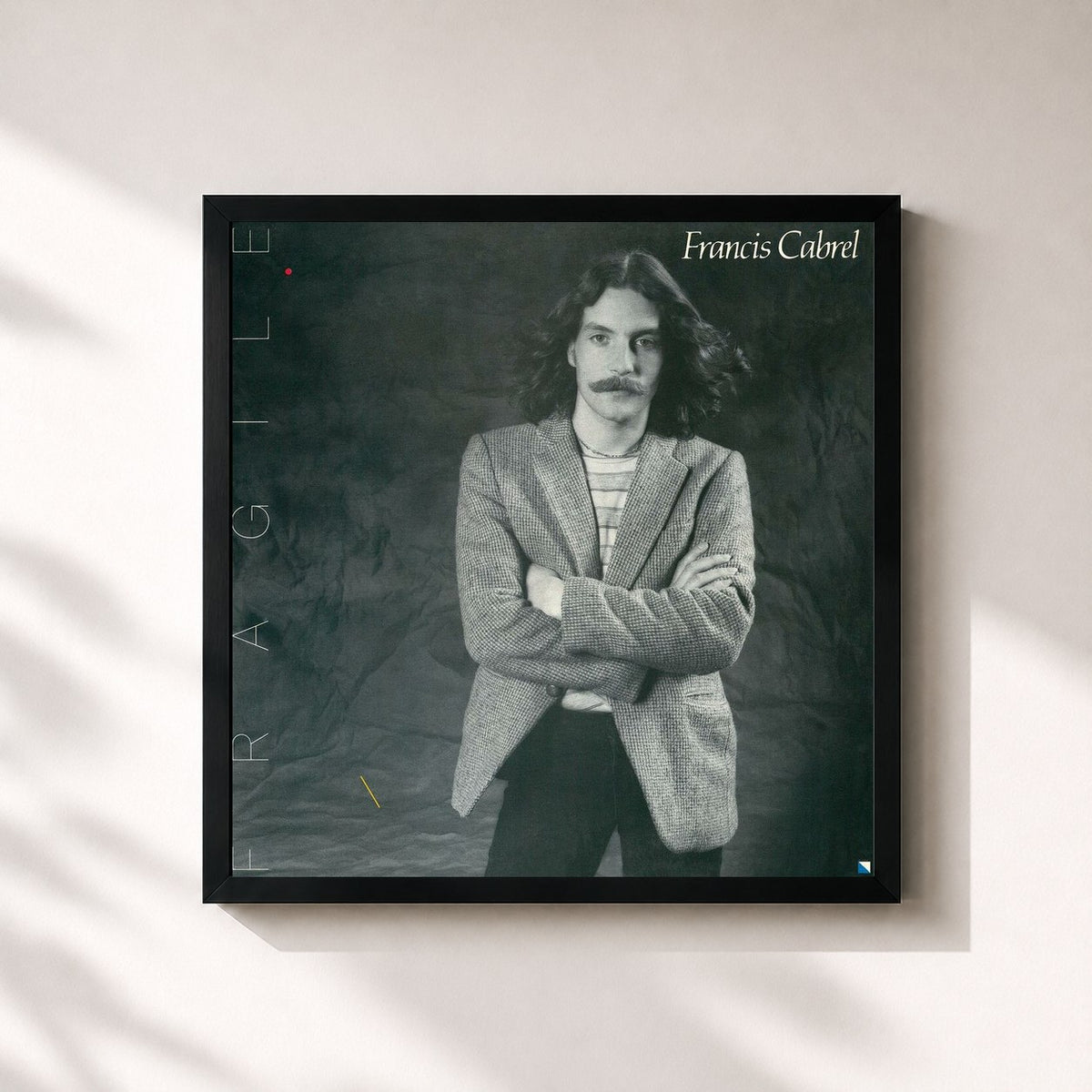 #noir Tableau carré de l'album Fragile (Remastered) de Francis Cabrel, cadre noir 32x32 cm
