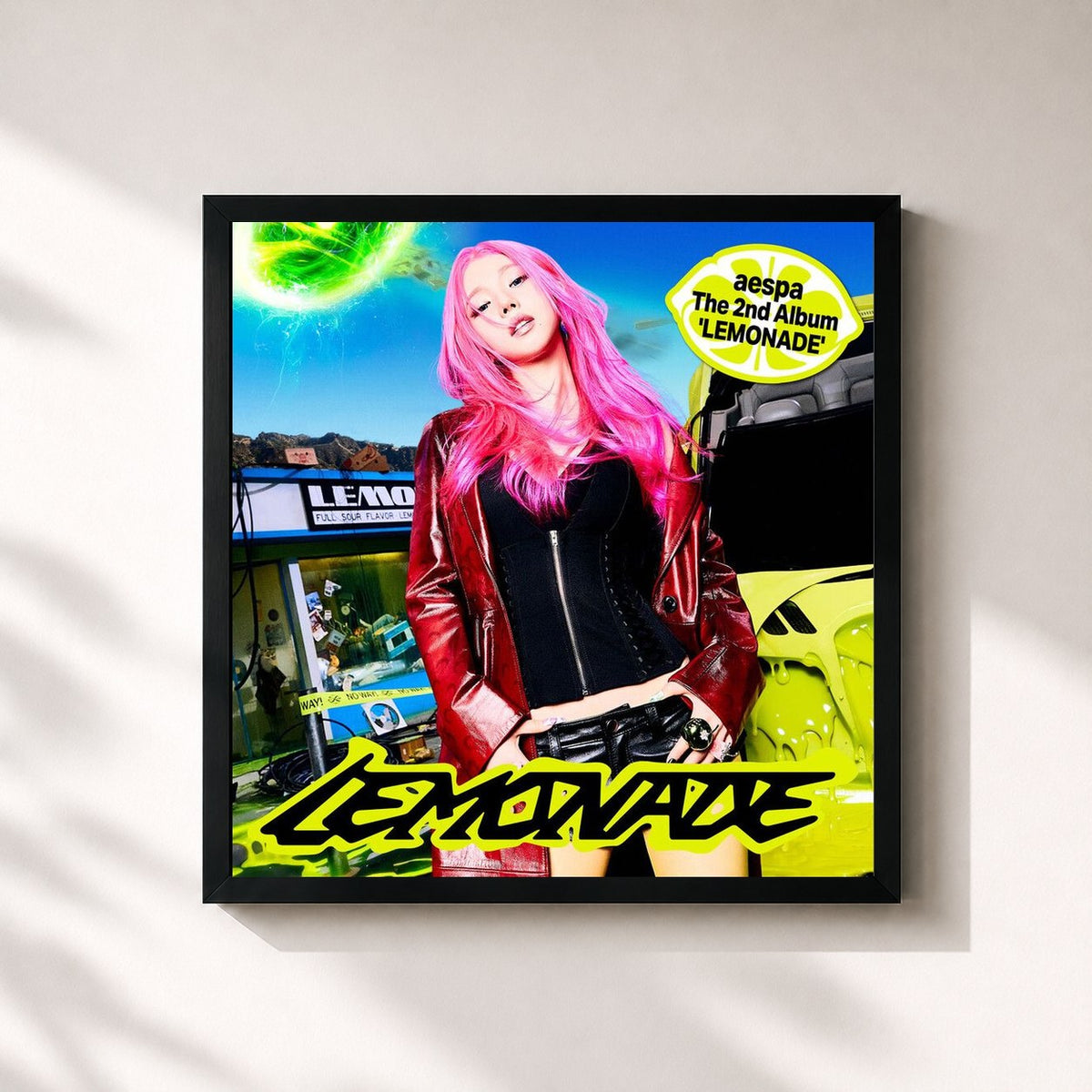 #noir Tableau carré de l'album LEMONADE - The 2nd Album (KARINA Special Version) de aespa, cadre noir 32x32 cm