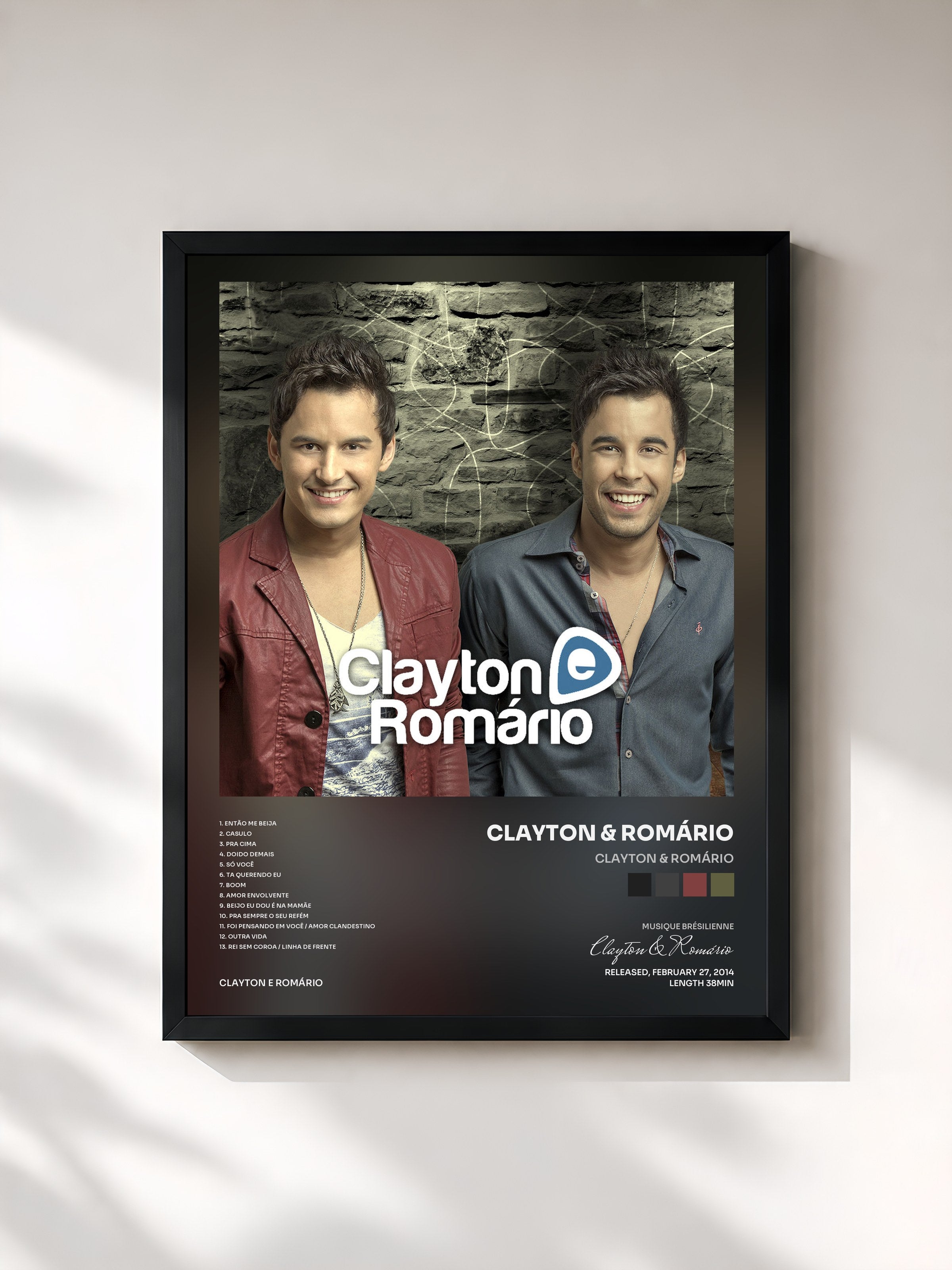 #noir Tableau de l'album Clayton & Romário de Clayton & Romário, cadre noir, imprimé et encadré en France