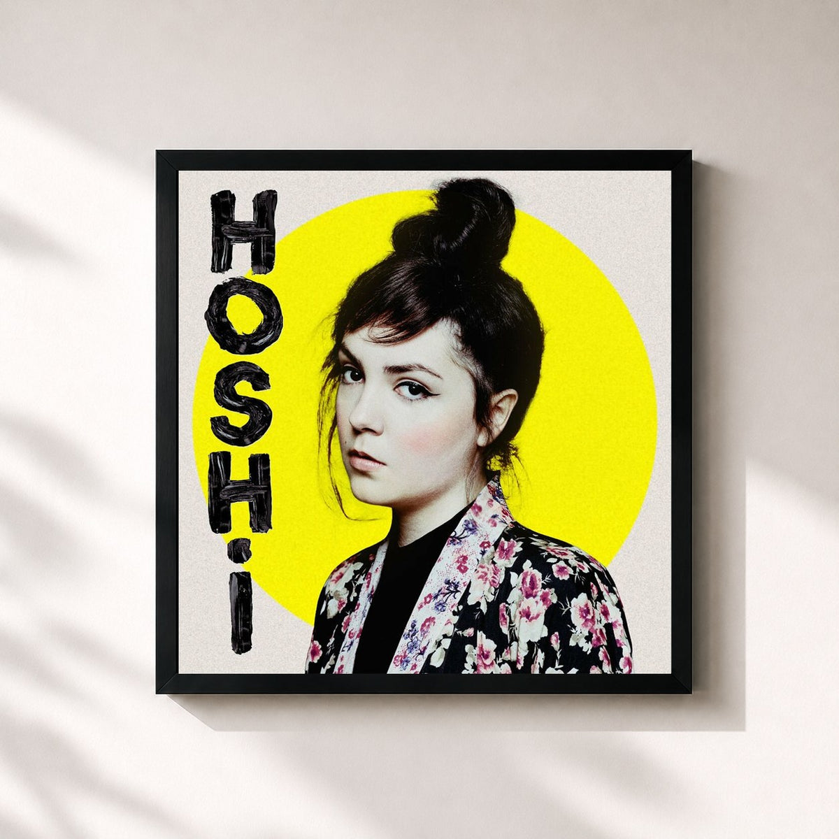 #noir Tableau carré de l'album Il suffit d'y croire (Version deluxe) de Hoshi, cadre noir 32x32 cm