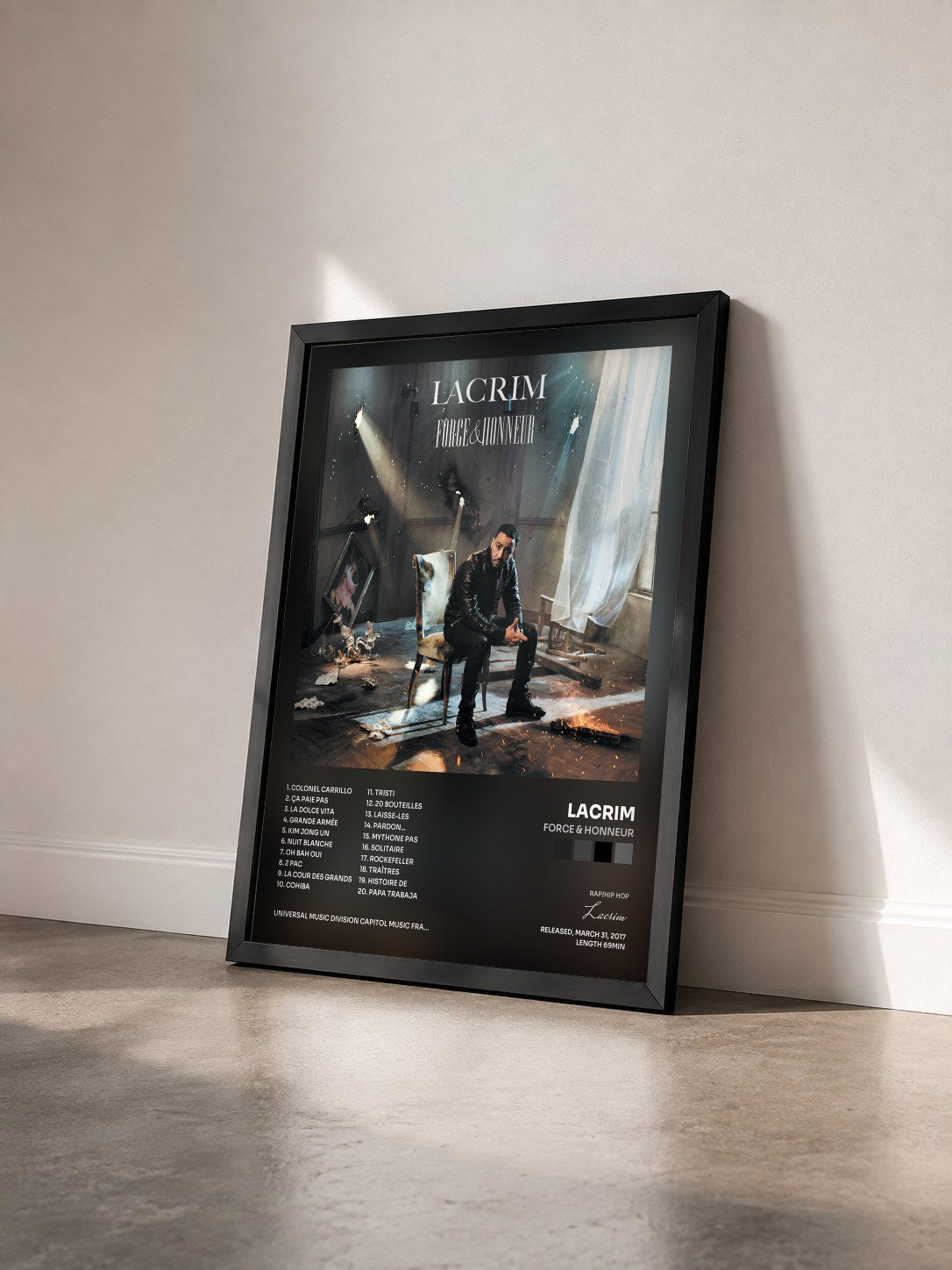 #noir Tableau de l'album Force & Honneur de Lacrim vu de trois quarts, cadre noir