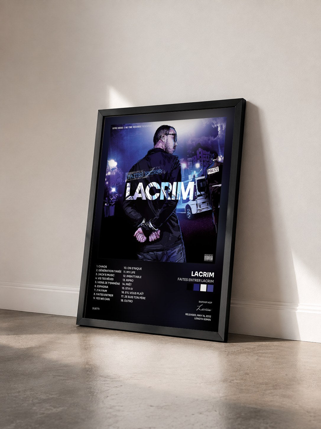 #noir Tableau de l'album Faites entrer Lacrim de Lacrim vu de trois quarts, cadre noir