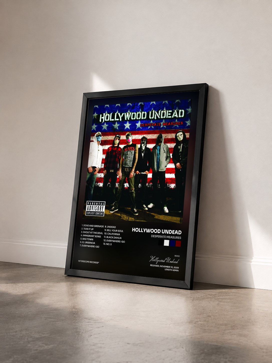 #noir Tableau de l'album Desperate Measures de Hollywood Undead vu de trois quarts, cadre noir