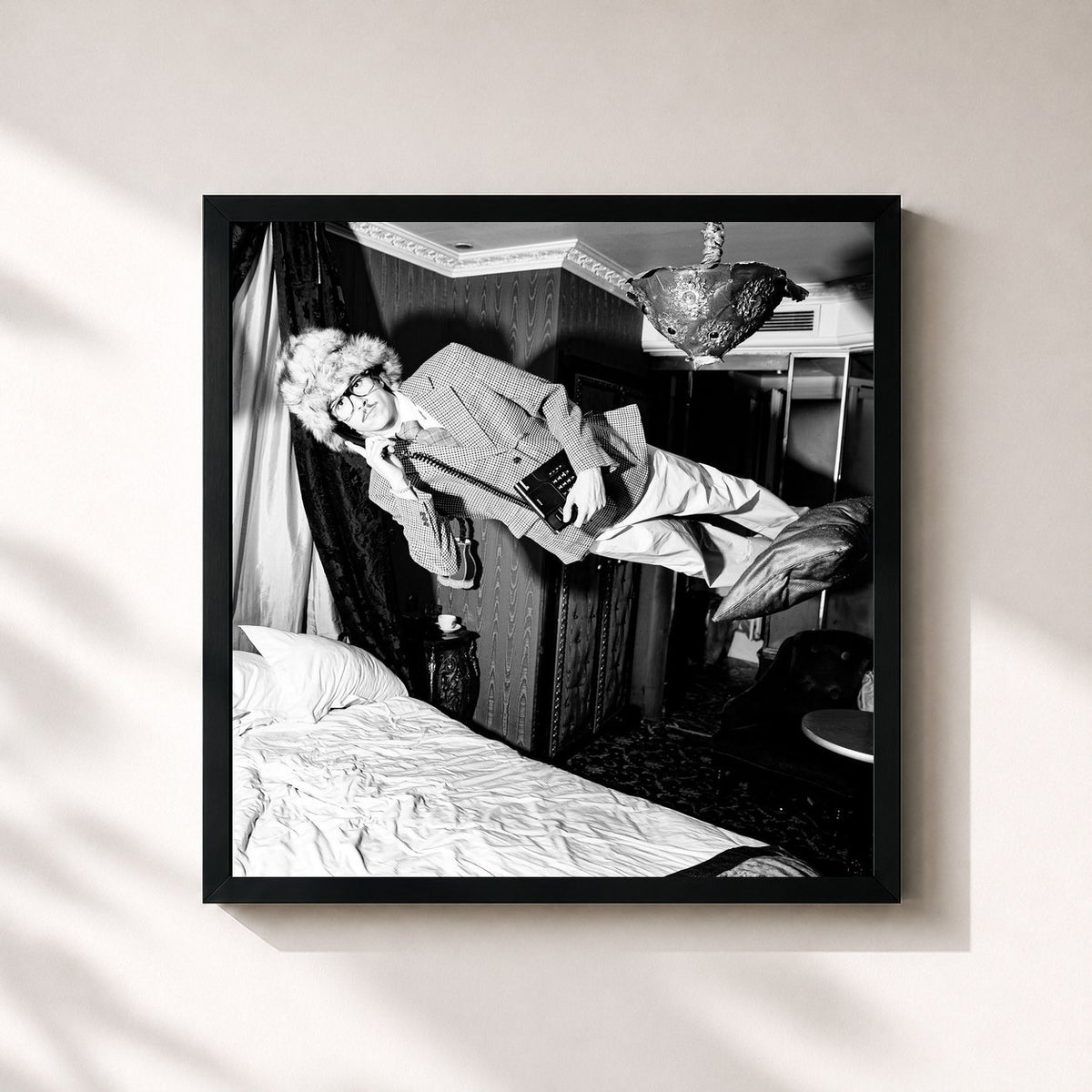 #noir Tableau carré de l'album Marilyn de Dalí, cadre noir 32x32 cm