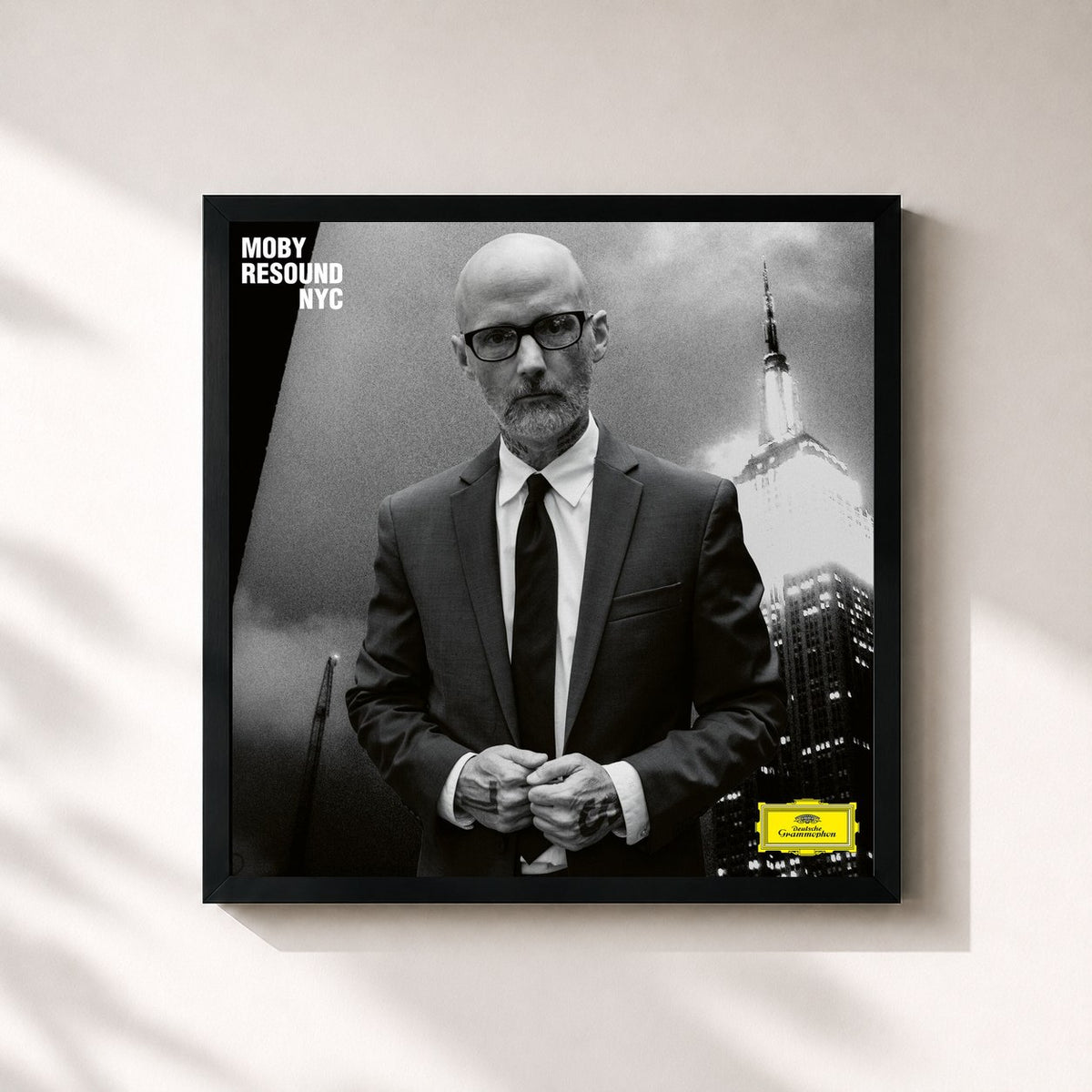 #noir Tableau carré de l'album Resound NYC de Moby, cadre noir 32x32 cm