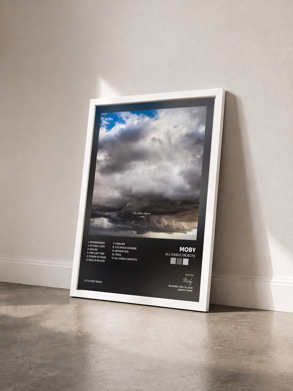 #blanc Tableau de l'album All Visible Objects de Moby vu de trois quarts, cadre blanc