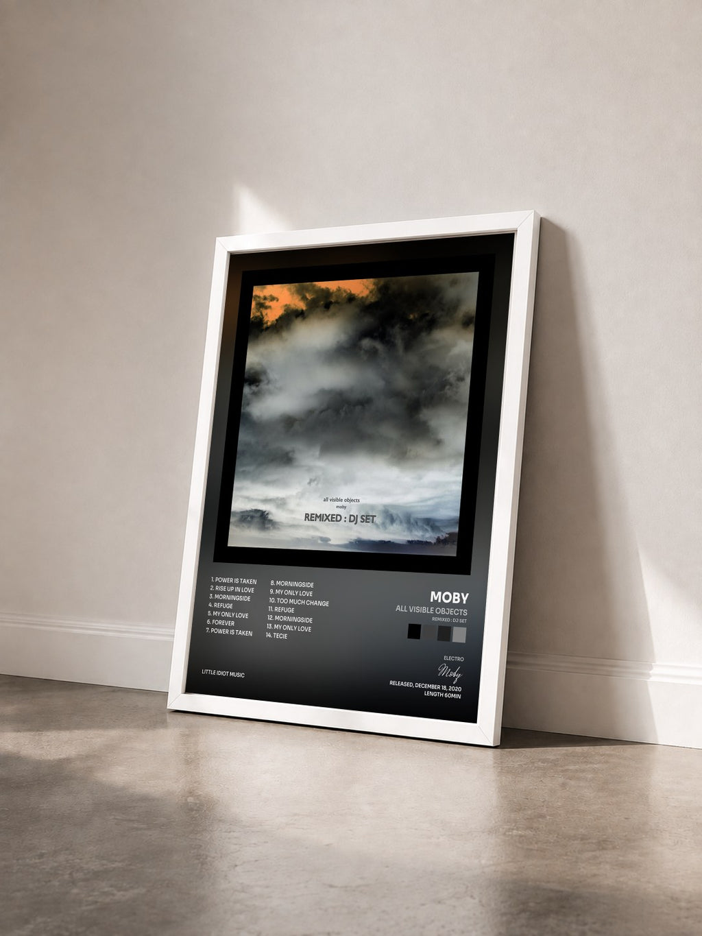 #blanc Tableau de l'album All Visible Objects (Remixed : DJ Set) de Moby vu de trois quarts, cadre blanc