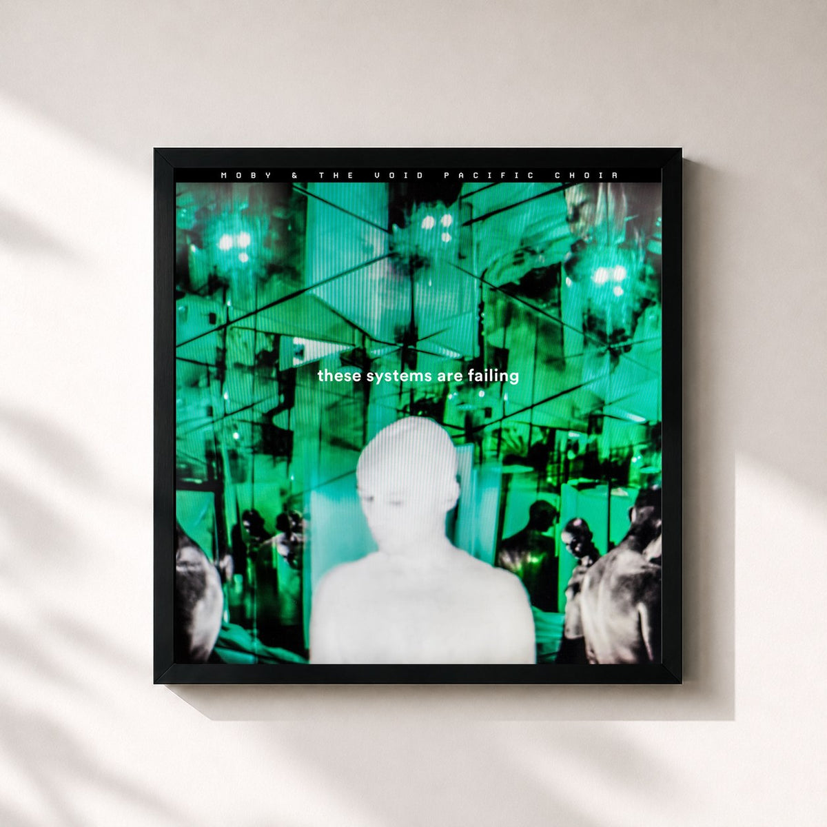 #noir Tableau carré de l'album These Systems Are Failing de Moby, cadre noir 32x32 cm