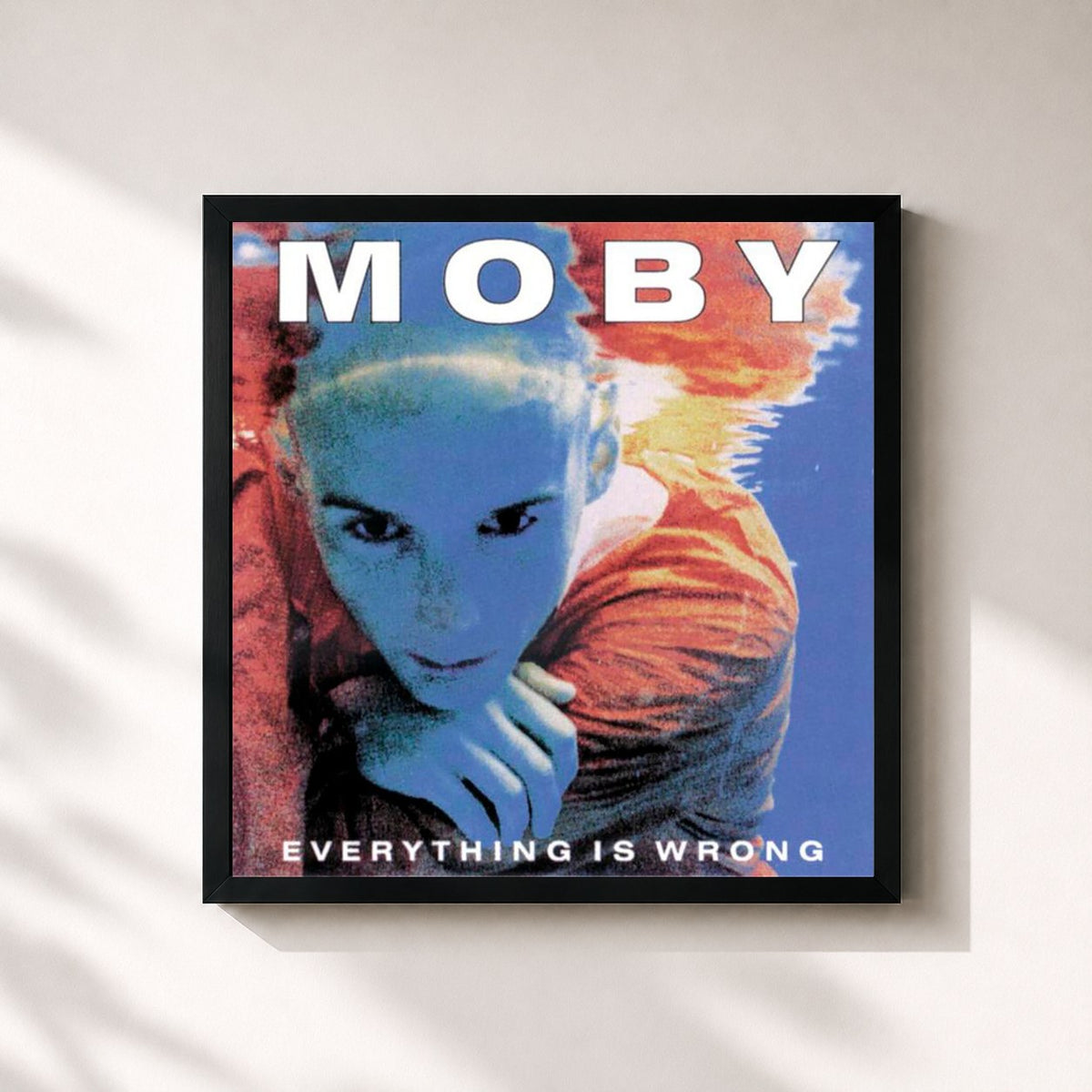 #noir Tableau carré de l'album Everything Is Wrong de Moby, cadre noir 32x32 cm