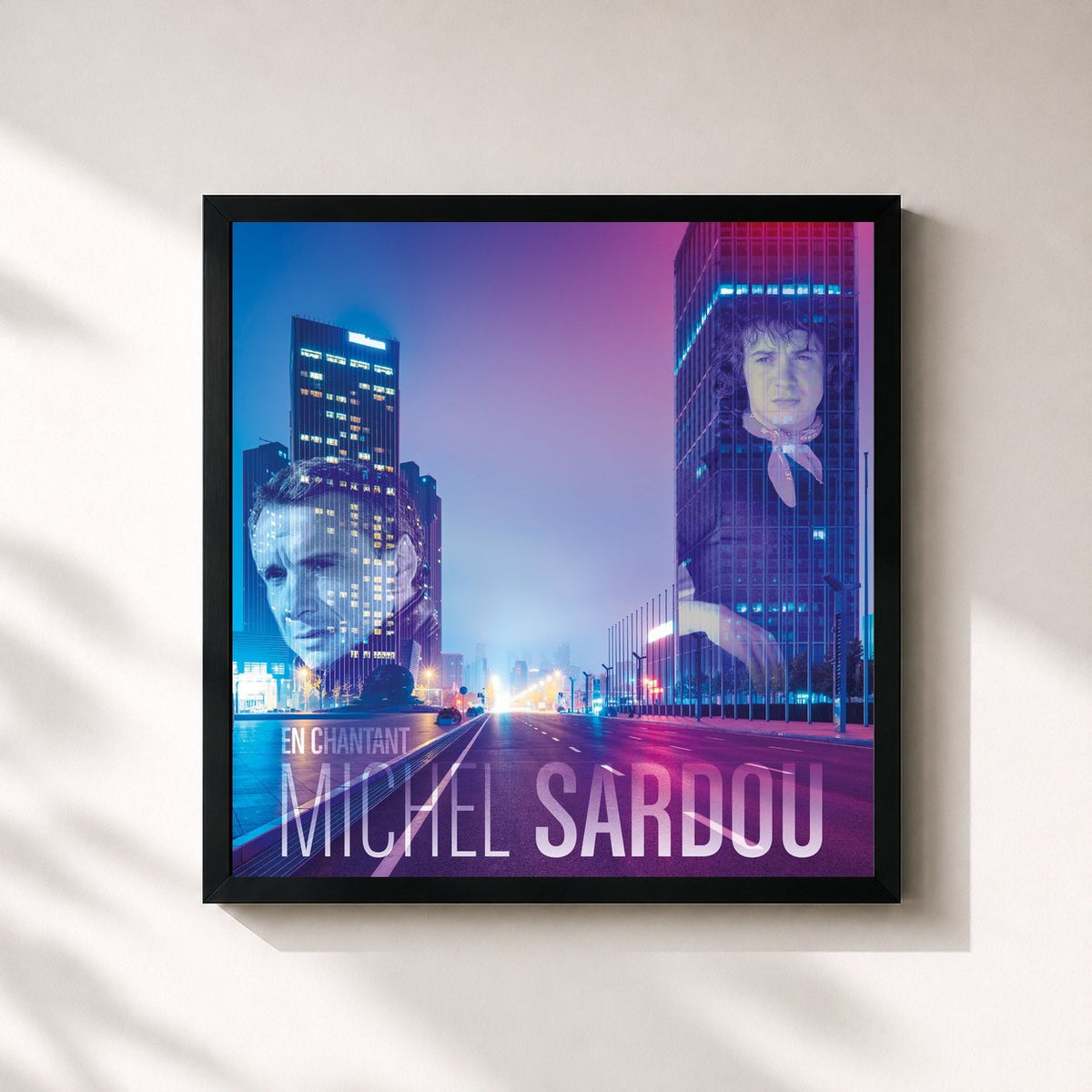 #noir En chantant de Michel Sardou en lámina cuadrada enmarcada, marco negro de 32x32 cm