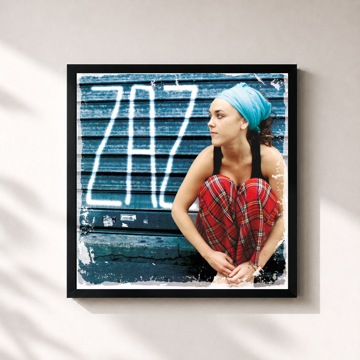 #noir Tableau carré de l'album Zaz de Zaz, cadre noir 32x32 cm