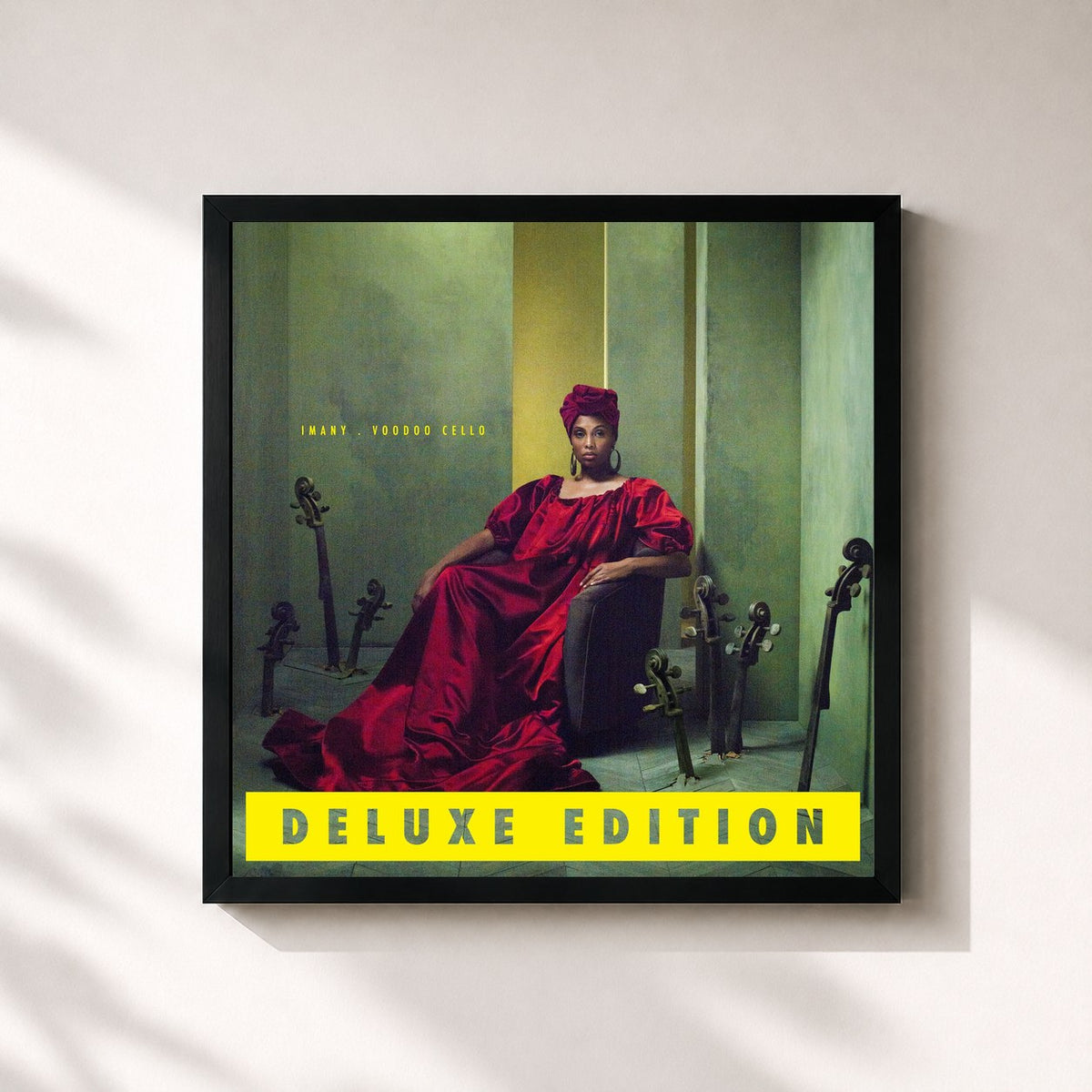 #noir Tableau carré de l'album Voodoo Cello (Deluxe Edition) de Imany, cadre noir 32x32 cm