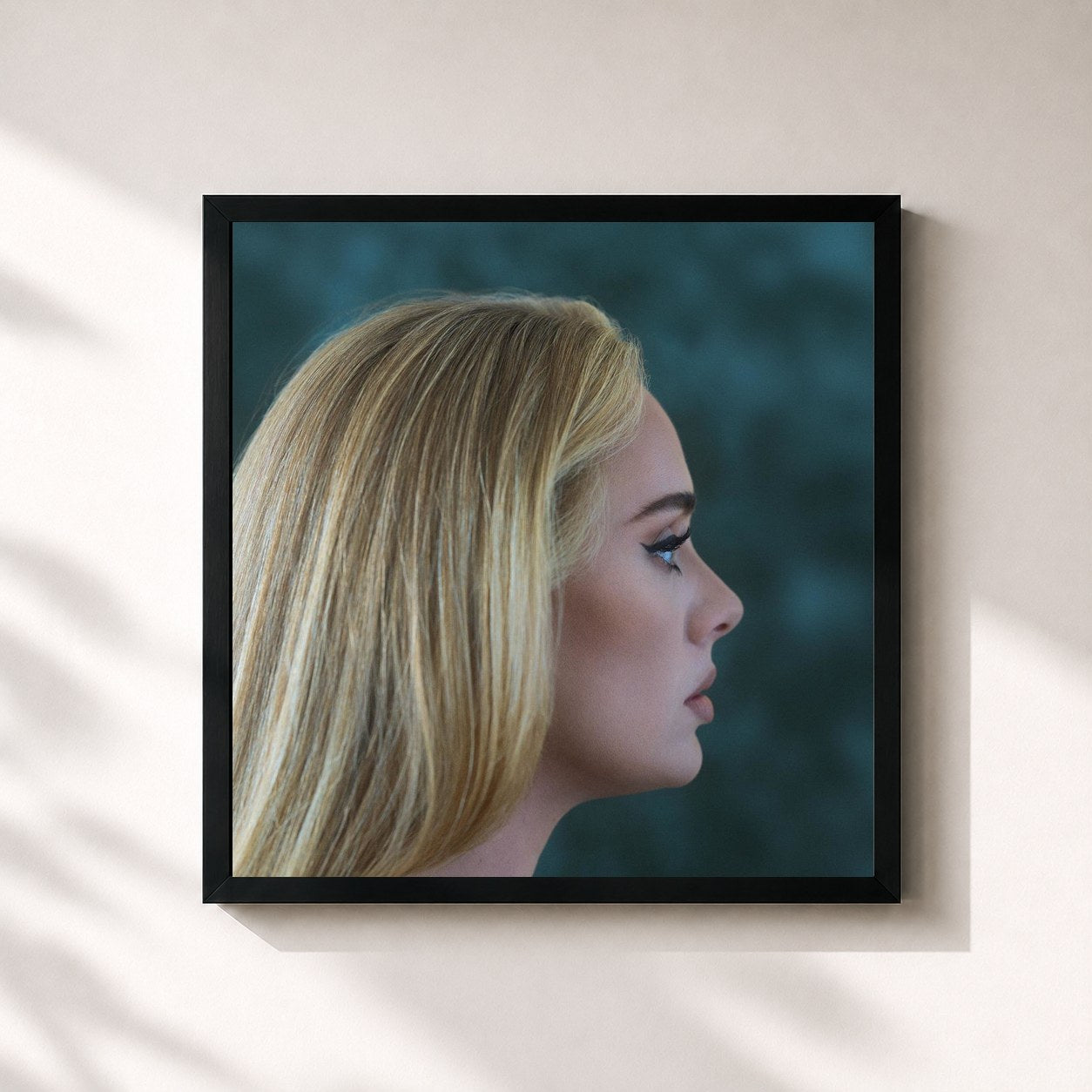 #noir 30 di Adele in stampa quadrata incorniciata, cornice nera 32x32 cm