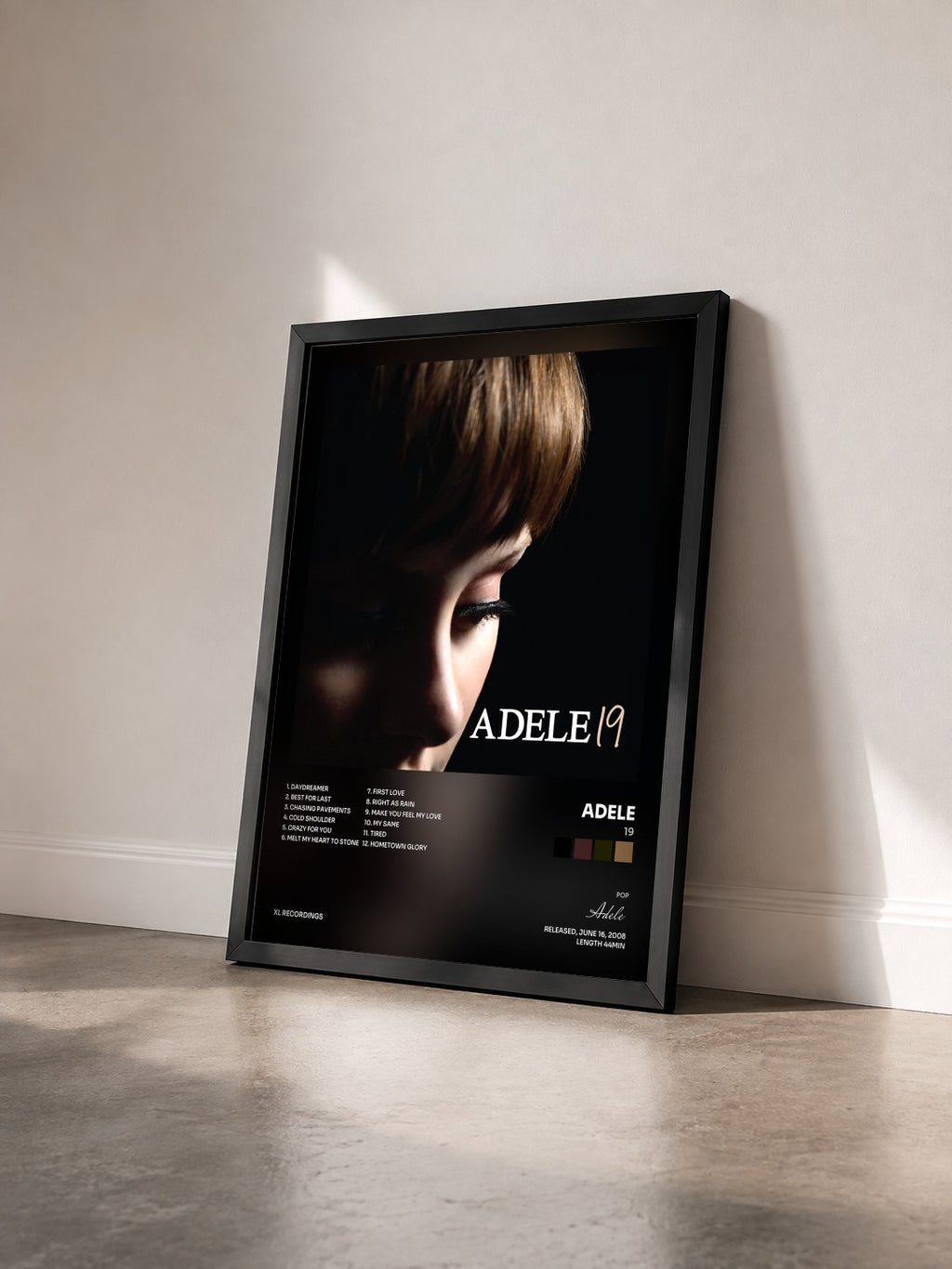 #noir Tableau de l'album 19 de Adele vu de trois quarts, cadre noir