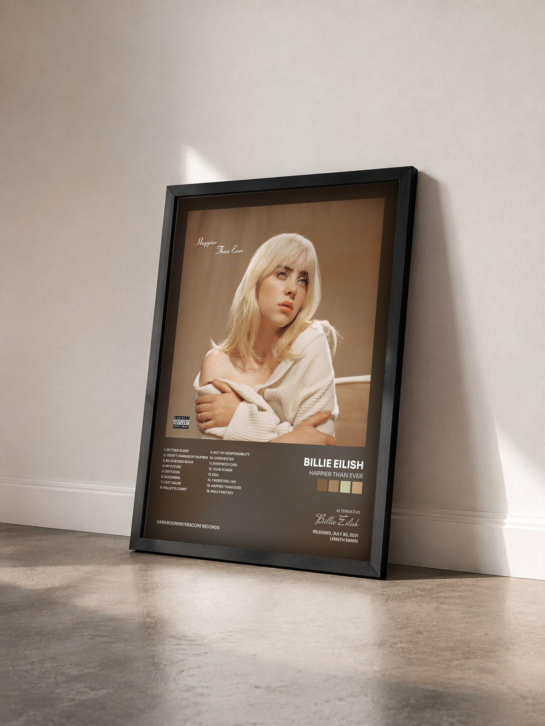 #noir Tableau de l'album Happier Than Ever de Billie Eilish vu de trois quarts, cadre noir