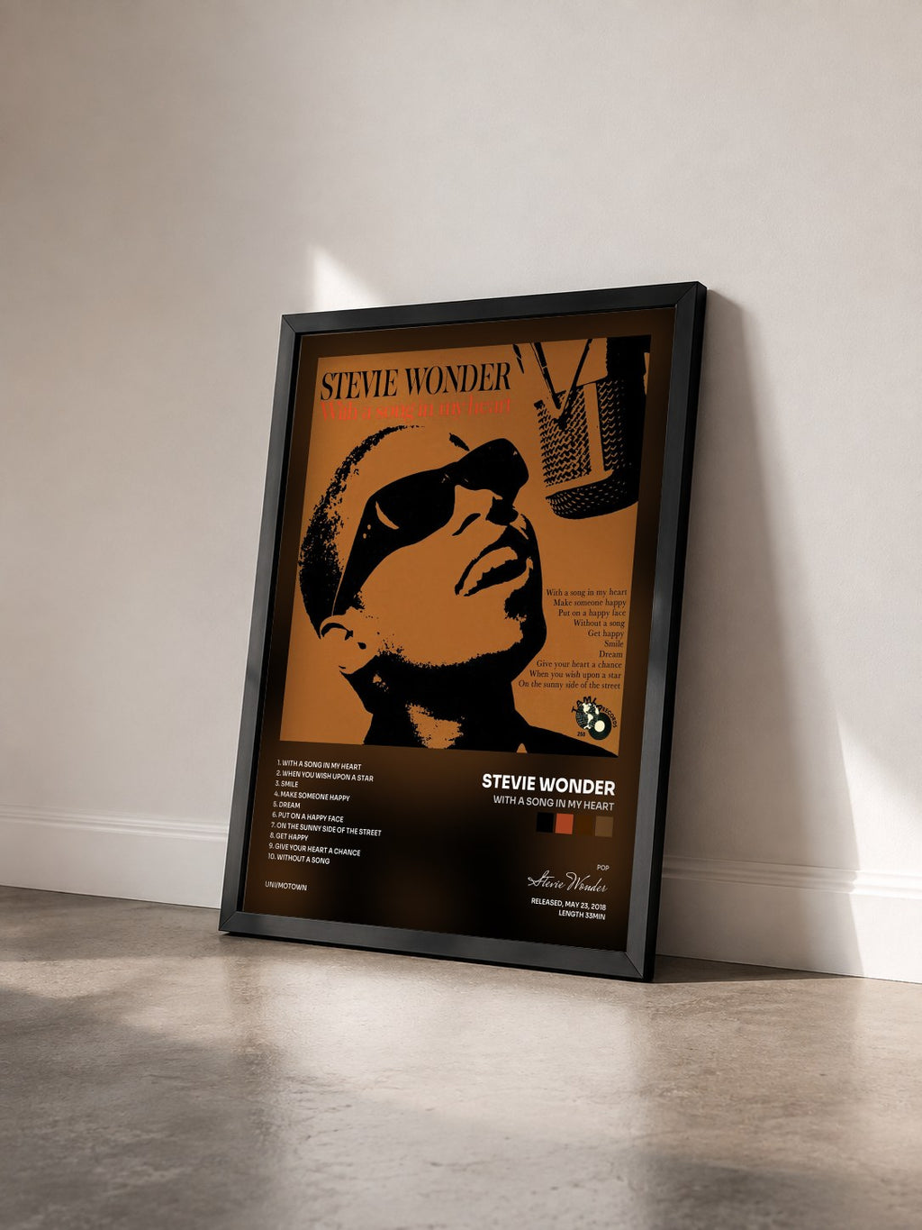 #noir Tableau de l'album With A Song In My Heart de Stevie Wonder vu de trois quarts, cadre noir