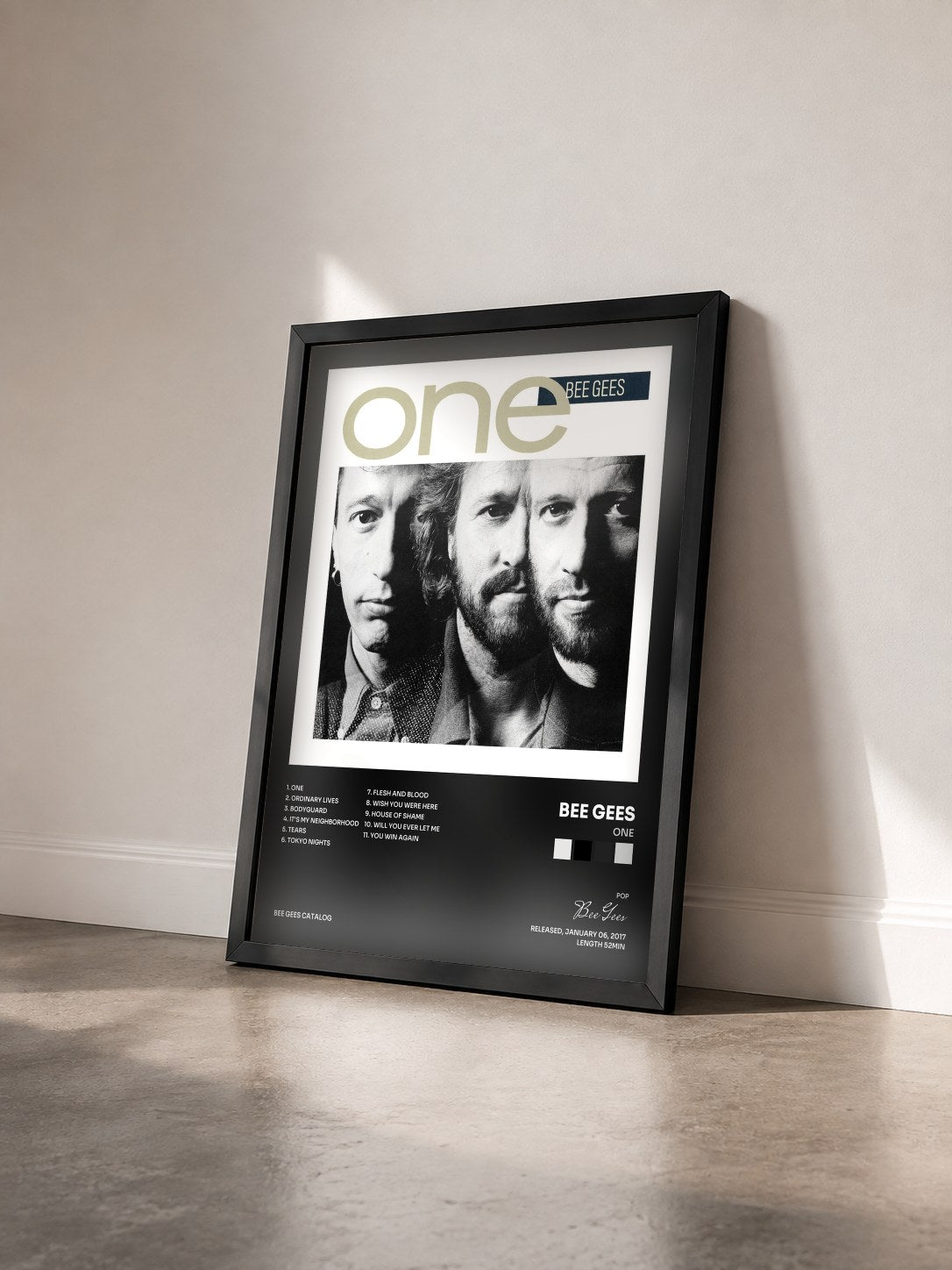 #noir Tableau de l'album One de Bee Gees vu de trois quarts, cadre noir
