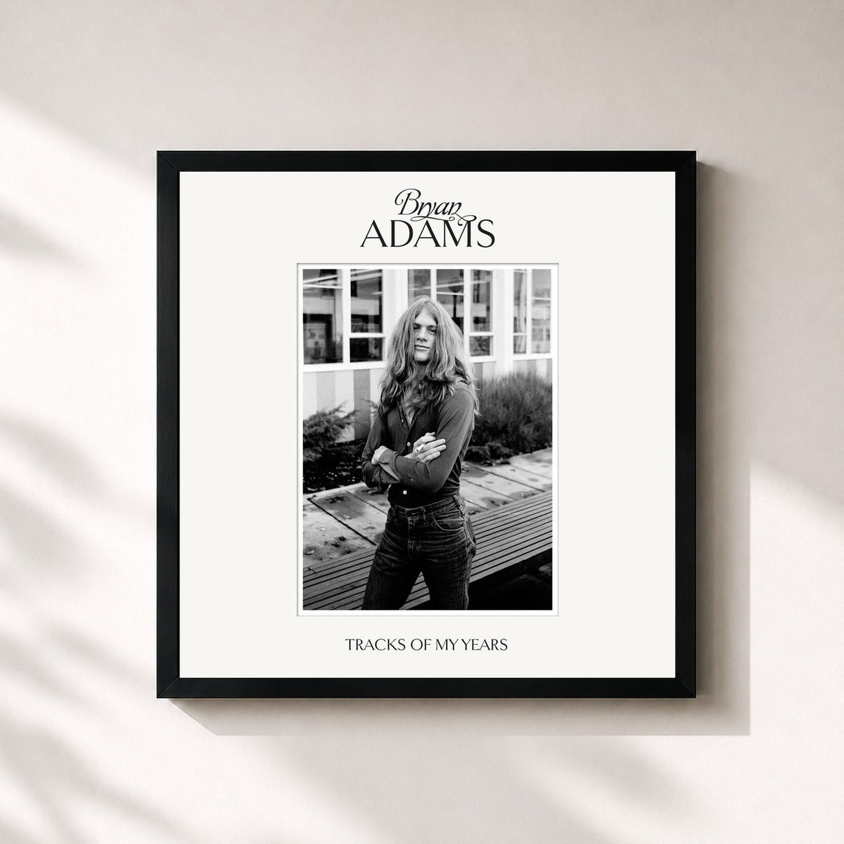 #noir Tracks of My Years (Deluxe) de Bryan Adams en lámina cuadrada enmarcada, marco negro de 32x32 cm