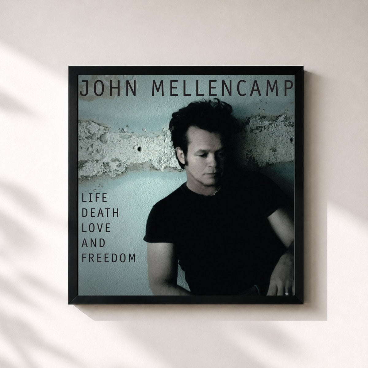 #noir Life, Death, Love And Freedom de John Mellencamp en lámina cuadrada enmarcada, marco negro de 32x32 cm