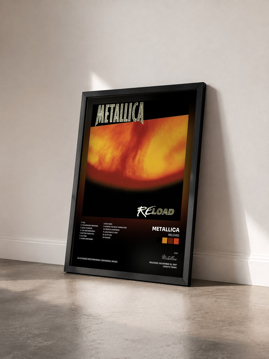 #noir Reload de Metallica en lámina enmarcada vista de tres cuartos, marco negro