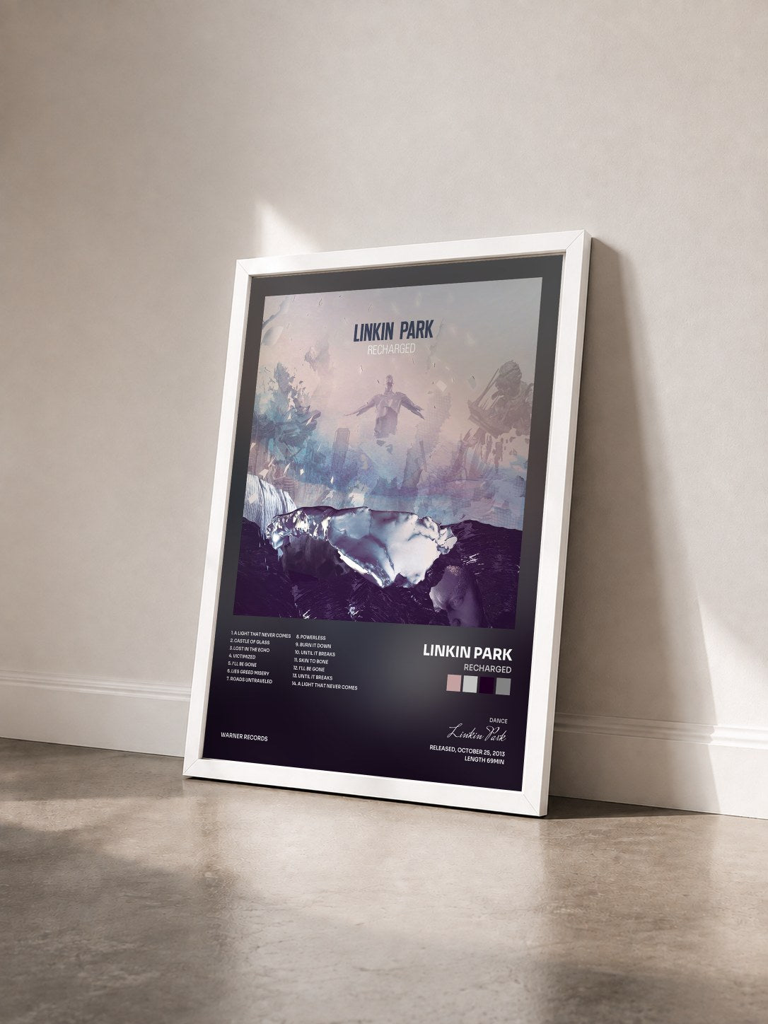 #blanc Tableau de l'album RECHARGED de Linkin Park vu de trois quarts, cadre blanc