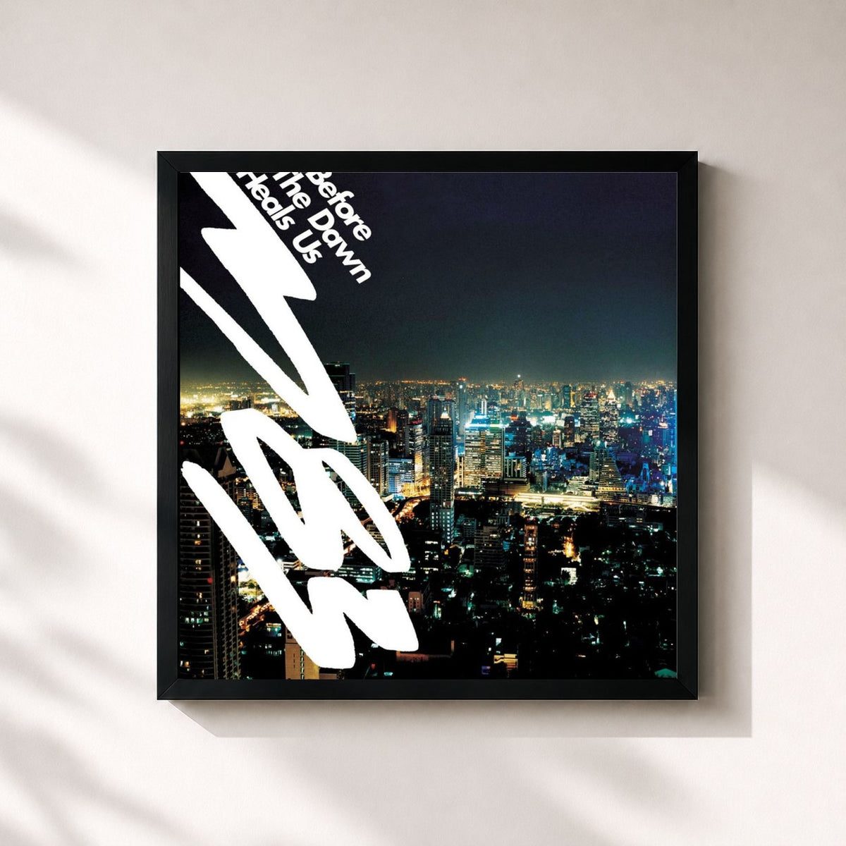 #noir Tableau carré de l'album Before the Dawn Heals Us de M83, cadre noir 32x32 cm