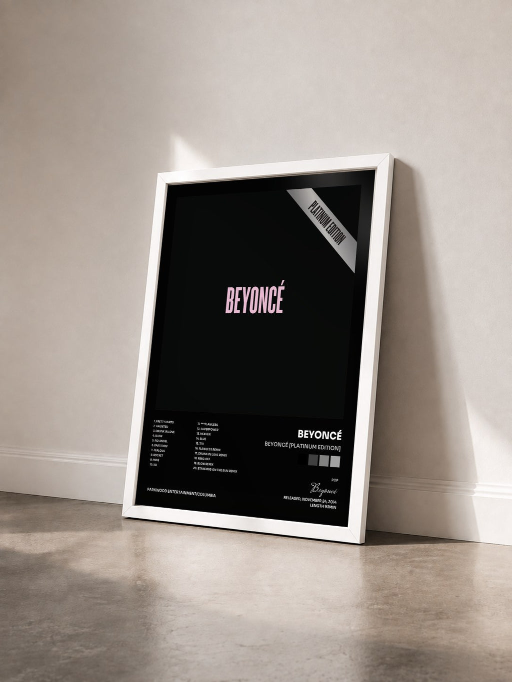 #blanc Tableau de l'album BEYONCÉ [Platinum Edition] de Beyoncé vu de trois quarts, cadre blanc