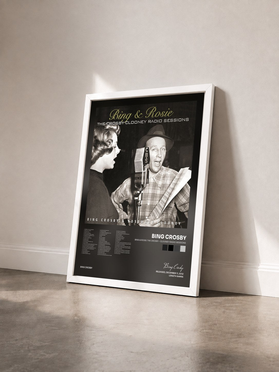 #blanc Tableau de l'album Bing & Rosie: The Crosby - Clooney Radio Sessions de Bing Crosby vu de trois quarts, cadre blanc