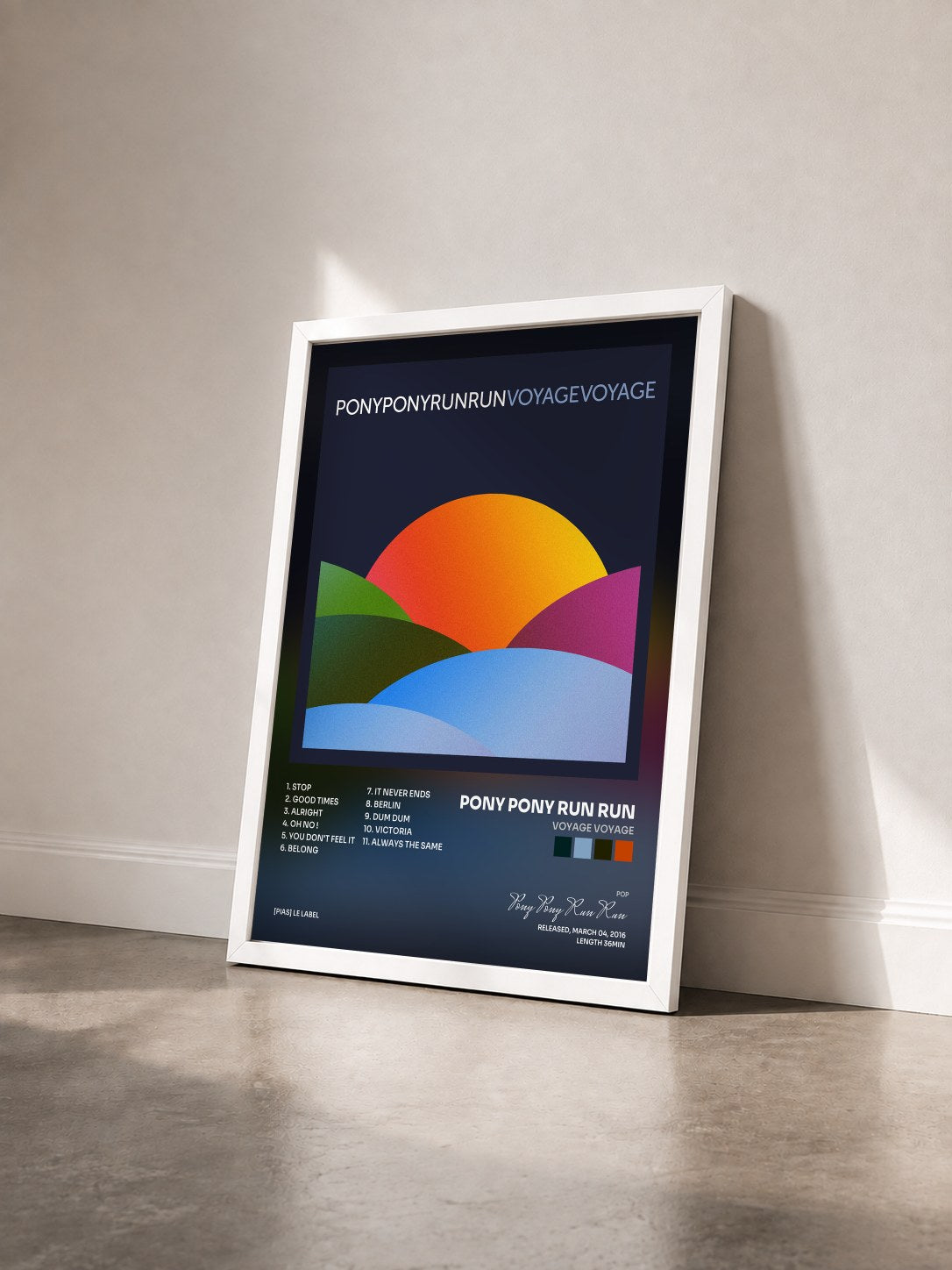 #blanc Tableau de l'album Voyage Voyage de Pony Pony Run Run vu de trois quarts, cadre blanc