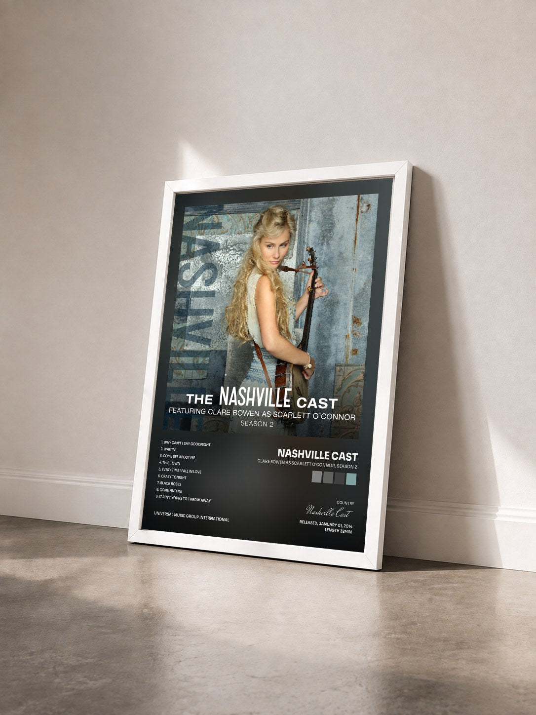 #blanc Tableau de l'album Clare Bowen As Scarlett O'Connor, Season 2 de Nashville Cast vu de trois quarts, cadre blanc