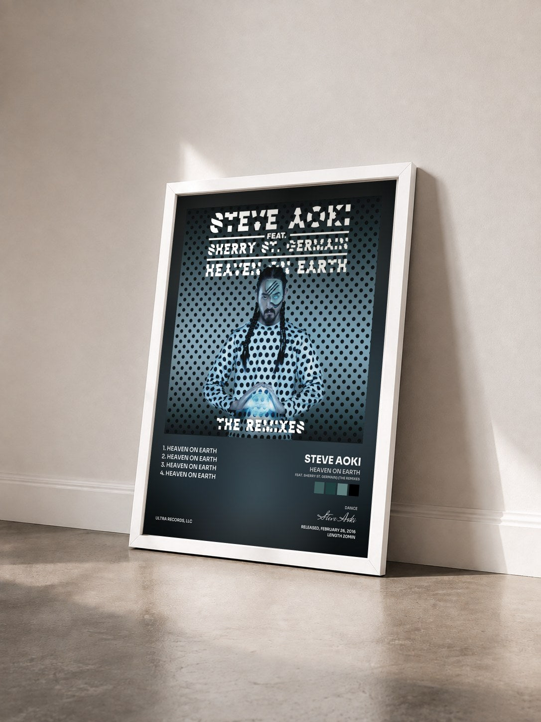 #blanc Tableau de l'album Heaven On Earth (feat. Sherry St. Germain) (The Remixes) de Steve Aoki vu de trois quarts, cadre blanc