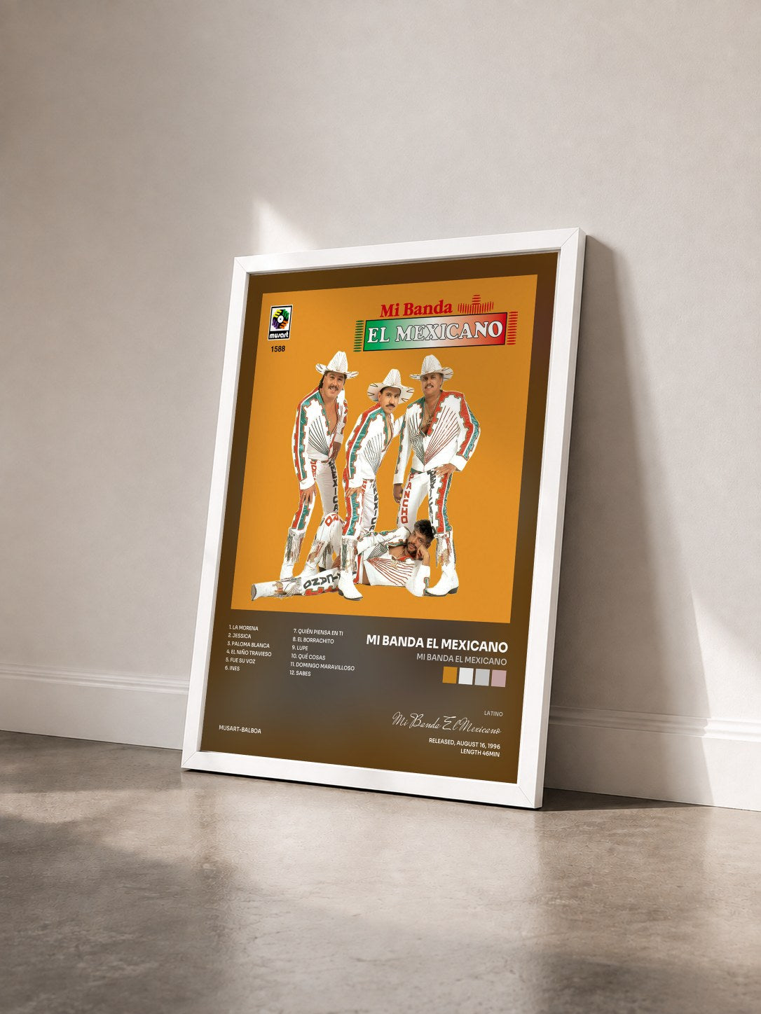#blanc Tableau de l'album Mi Banda el Mexicano de Mi Banda El Mexicano vu de trois quarts, cadre blanc
