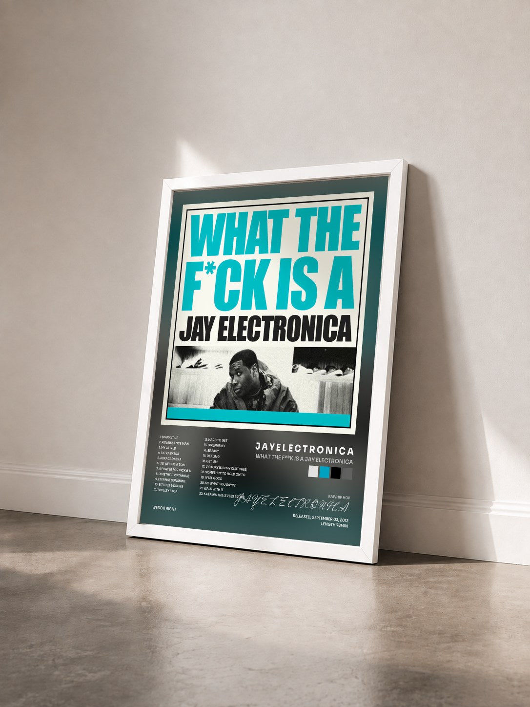 #blanc Tableau de l'album What the F**K Is a Jay Electronica de J A Y E L E C T R O N I C A vu de trois quarts, cadre blanc