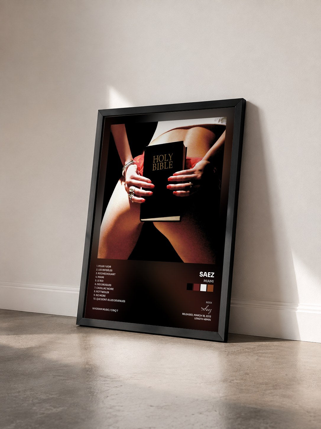 #noir Tableau de l'album MIAMI de Saez vu de trois quarts, cadre noir