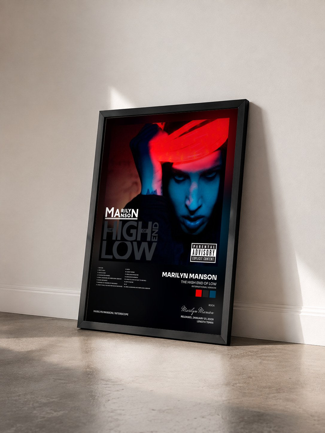 #noir Tableau de l'album The High End of Low (International Version) de Marilyn Manson vu de trois quarts, cadre noir