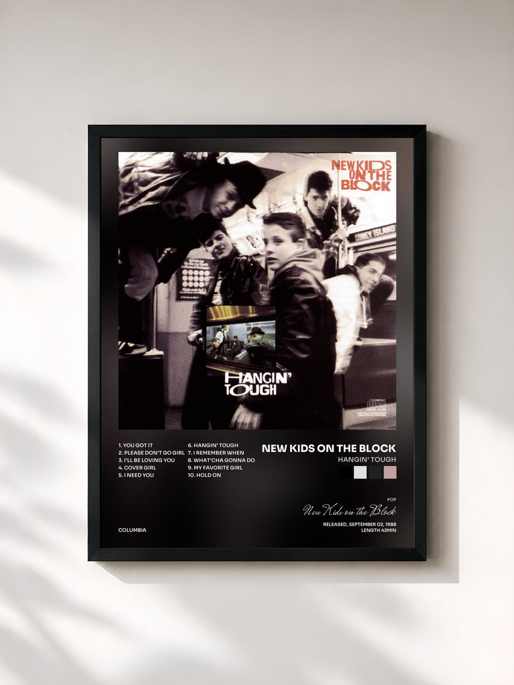 #noir Hangin' Tough von New Kids on the Block als gerahmter Kunstdruck, schwarzer Rahmen, gedruckt und gerahmt in Frankreich